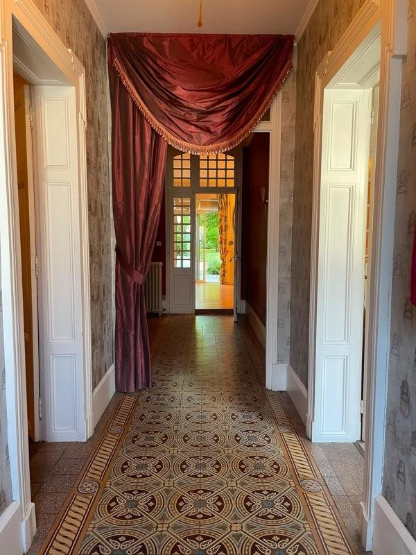 Maison à vendre, 212m², Sainte-Livrade-sur-Lot