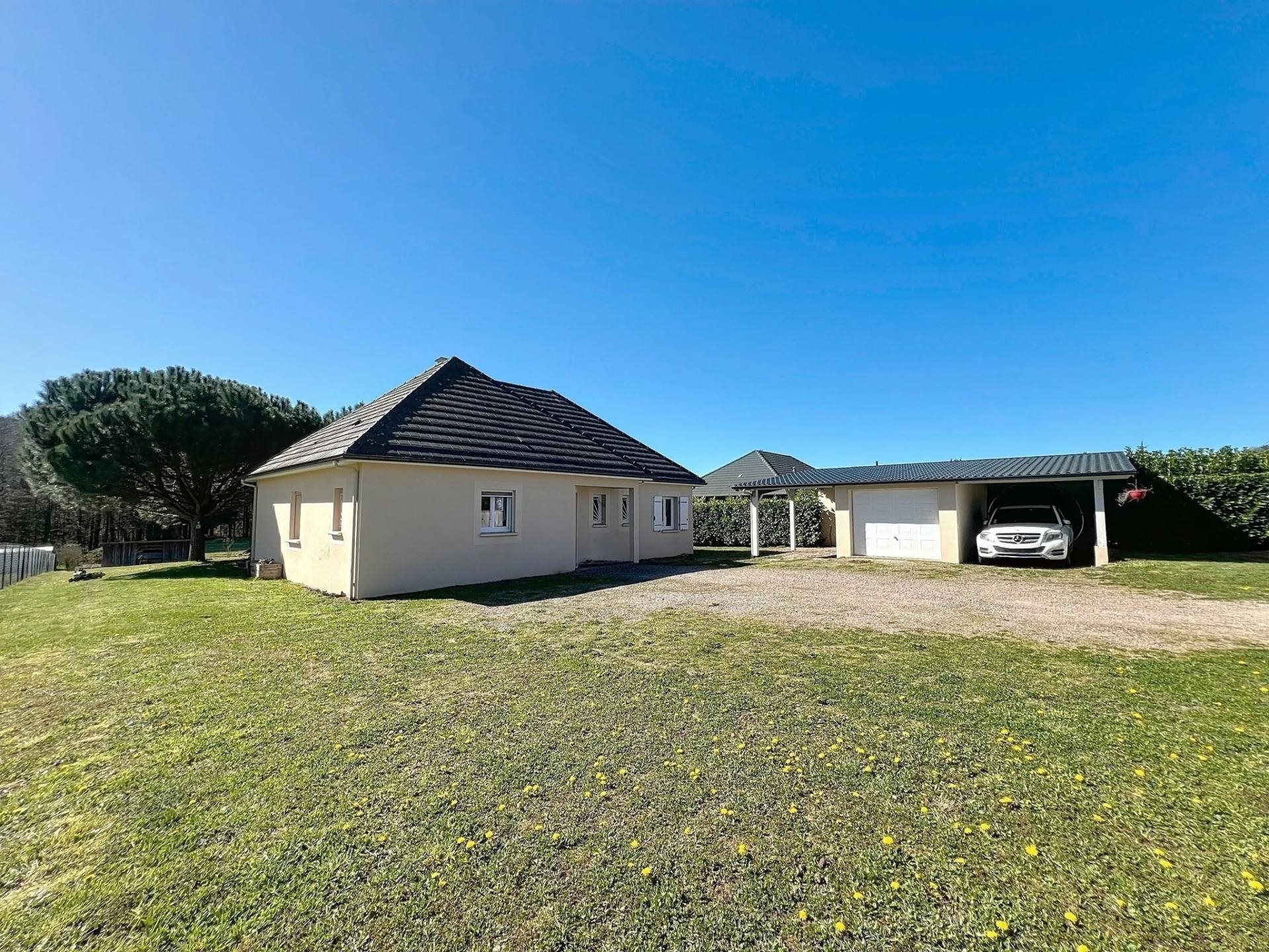 Maison à louer, 96m², Aubazines