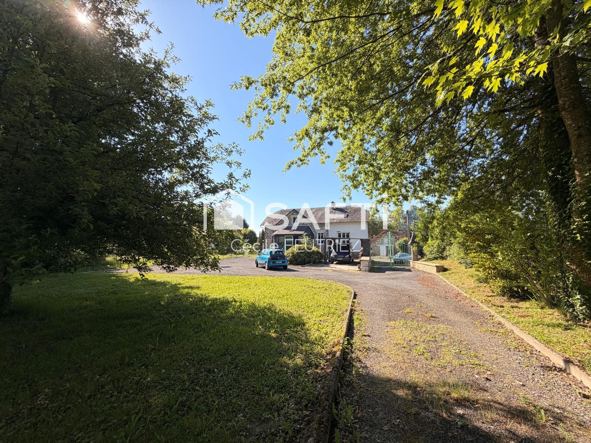 Maison à vendre, 125m², Salon-la-Tour