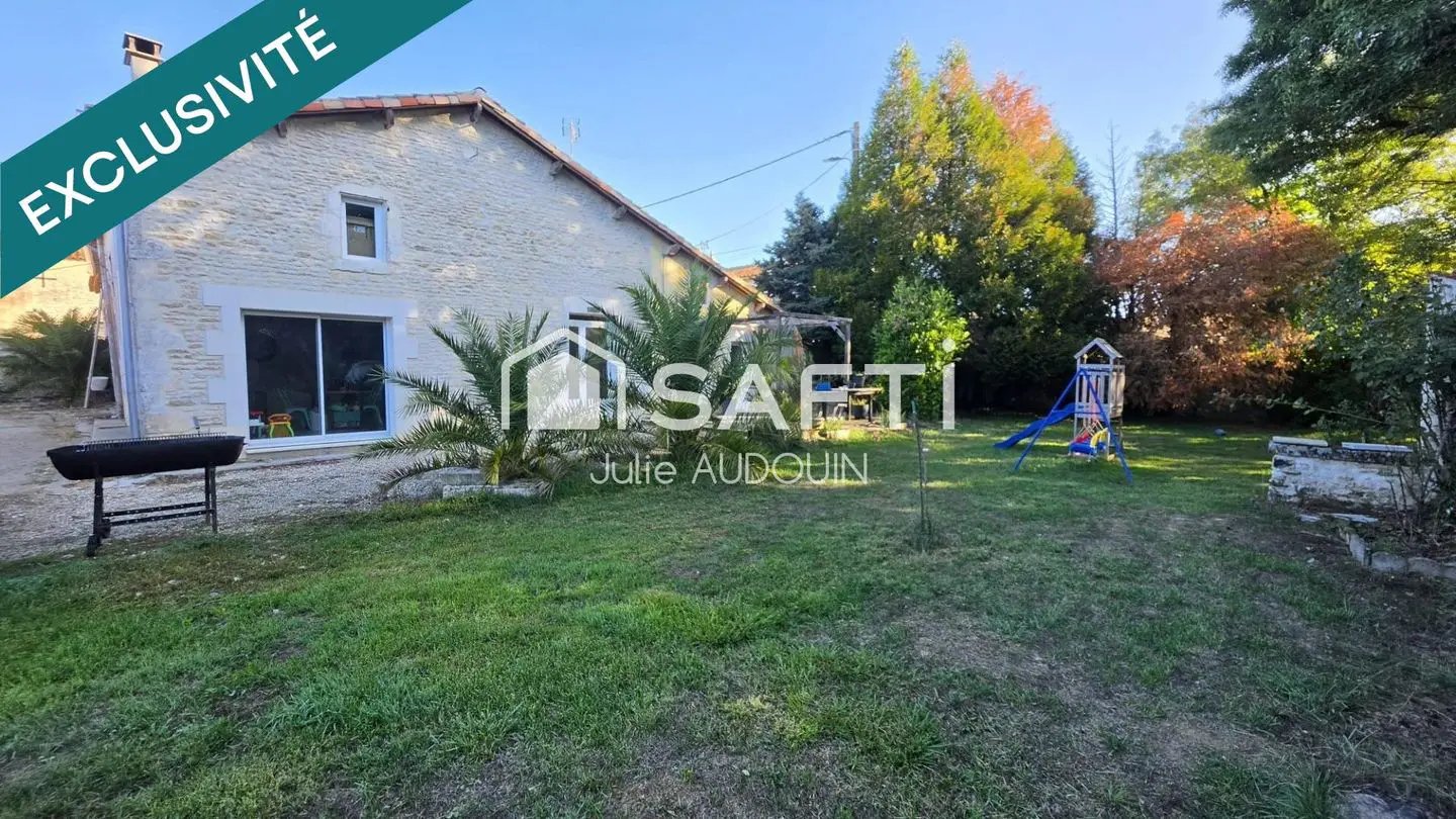 Maison à vendre, 138m², Bazauges