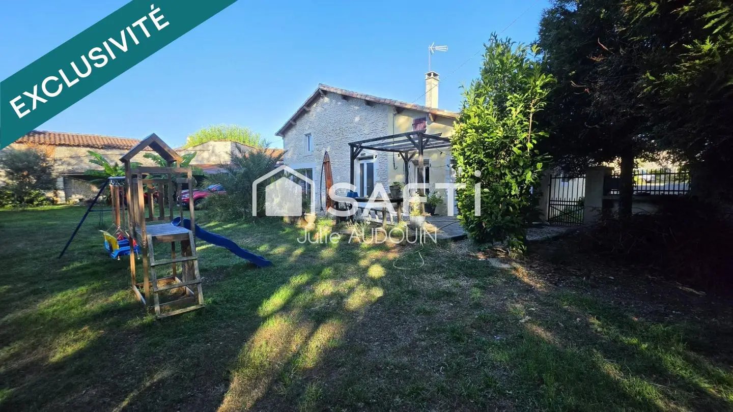 Maison à vendre, 138m², Bazauges