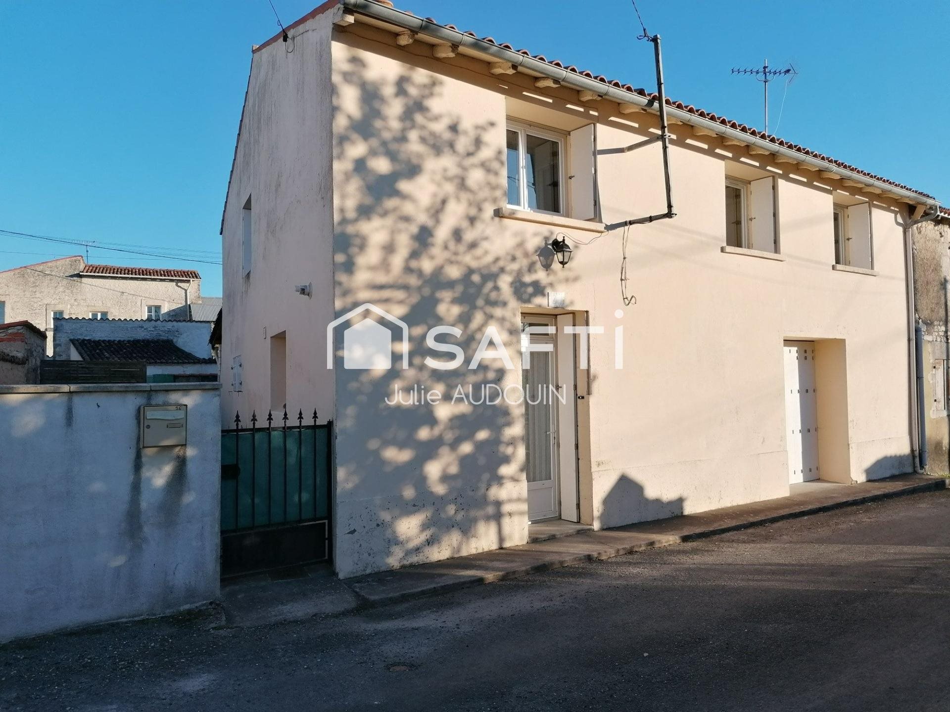 Maison à vendre, 136m², Saint-Jean-d'Angély
