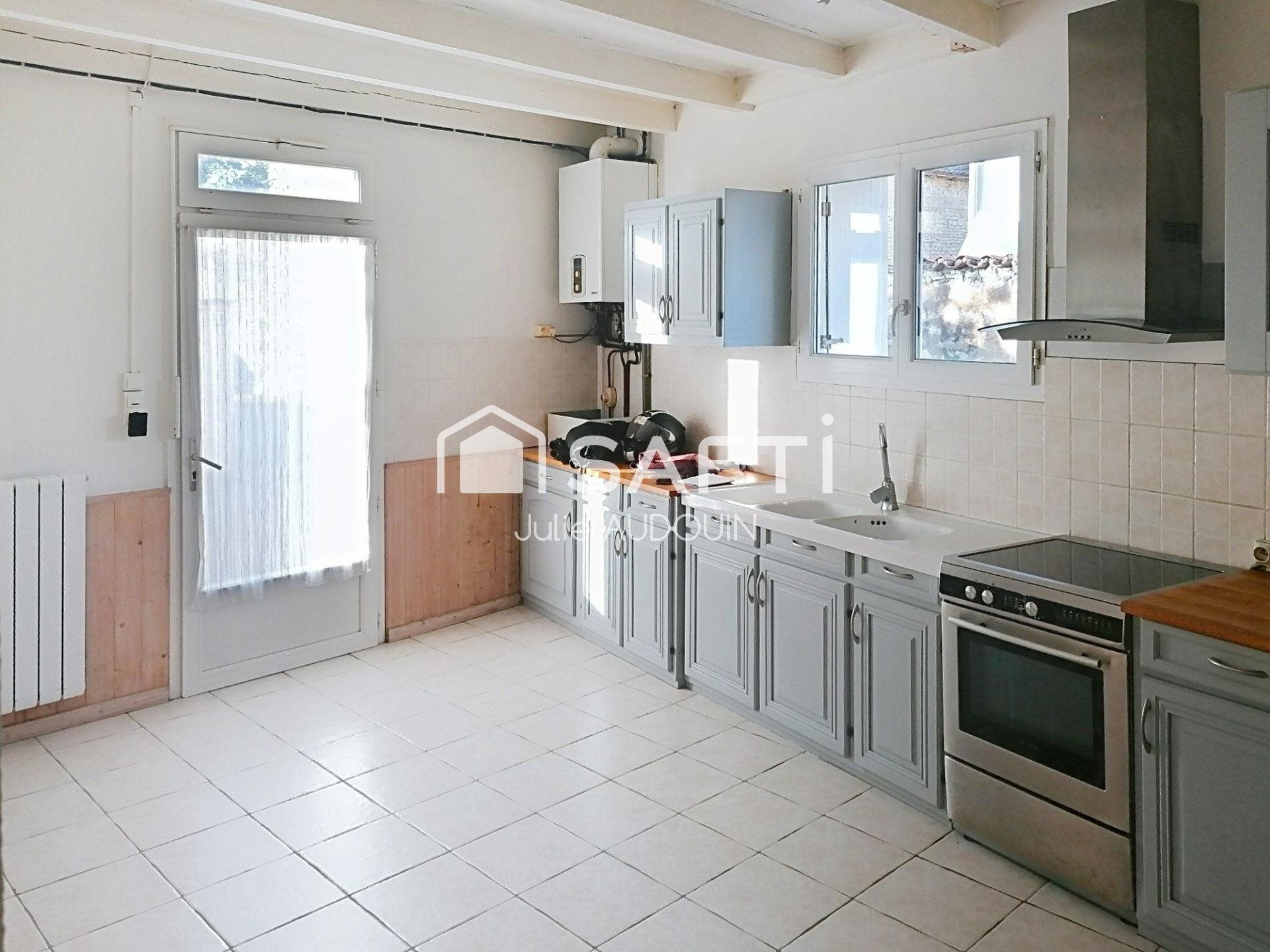 Maison à vendre, 136m², Saint-Jean-d'Angély