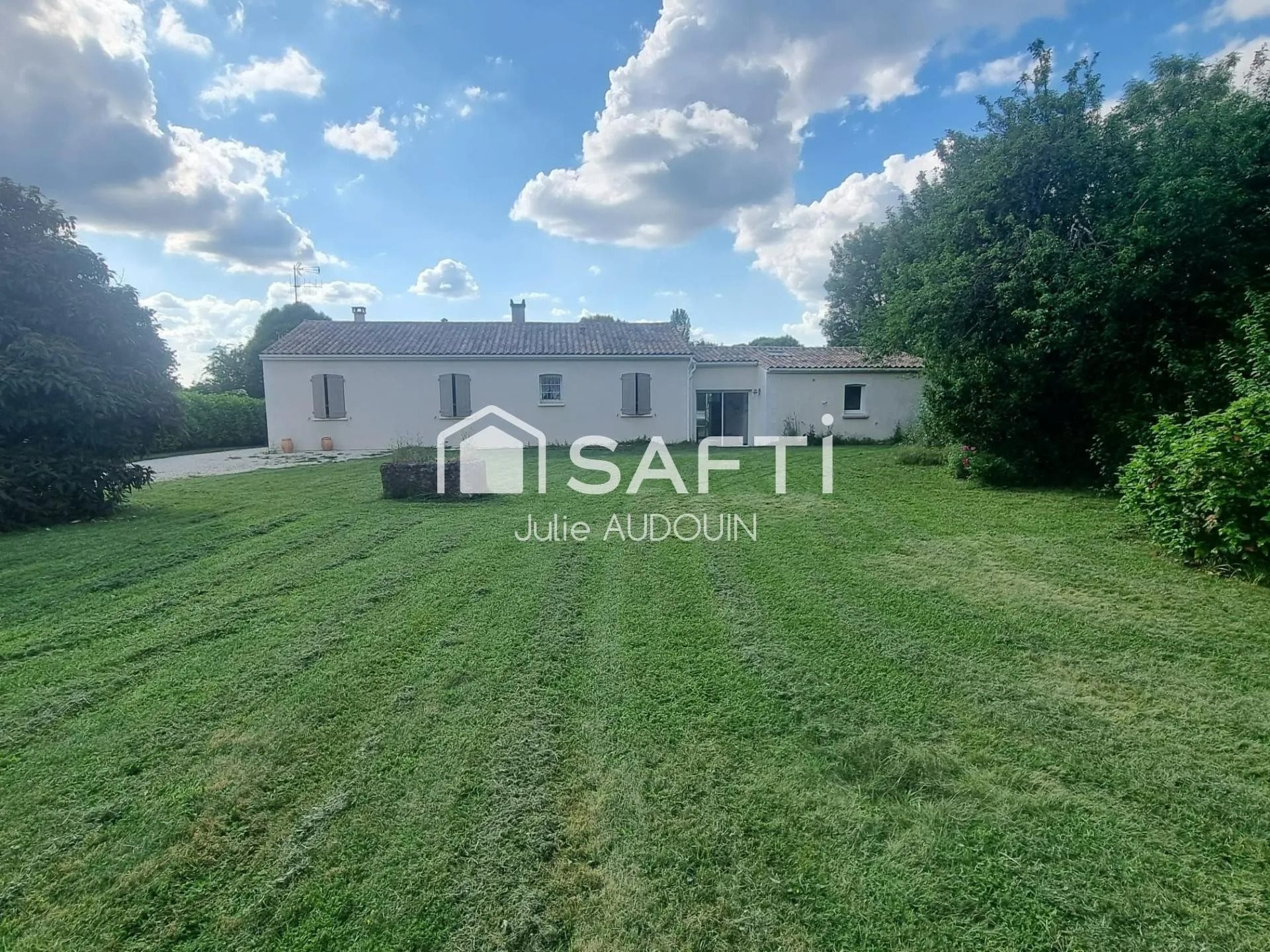 Maison à vendre, 143m², Ballans