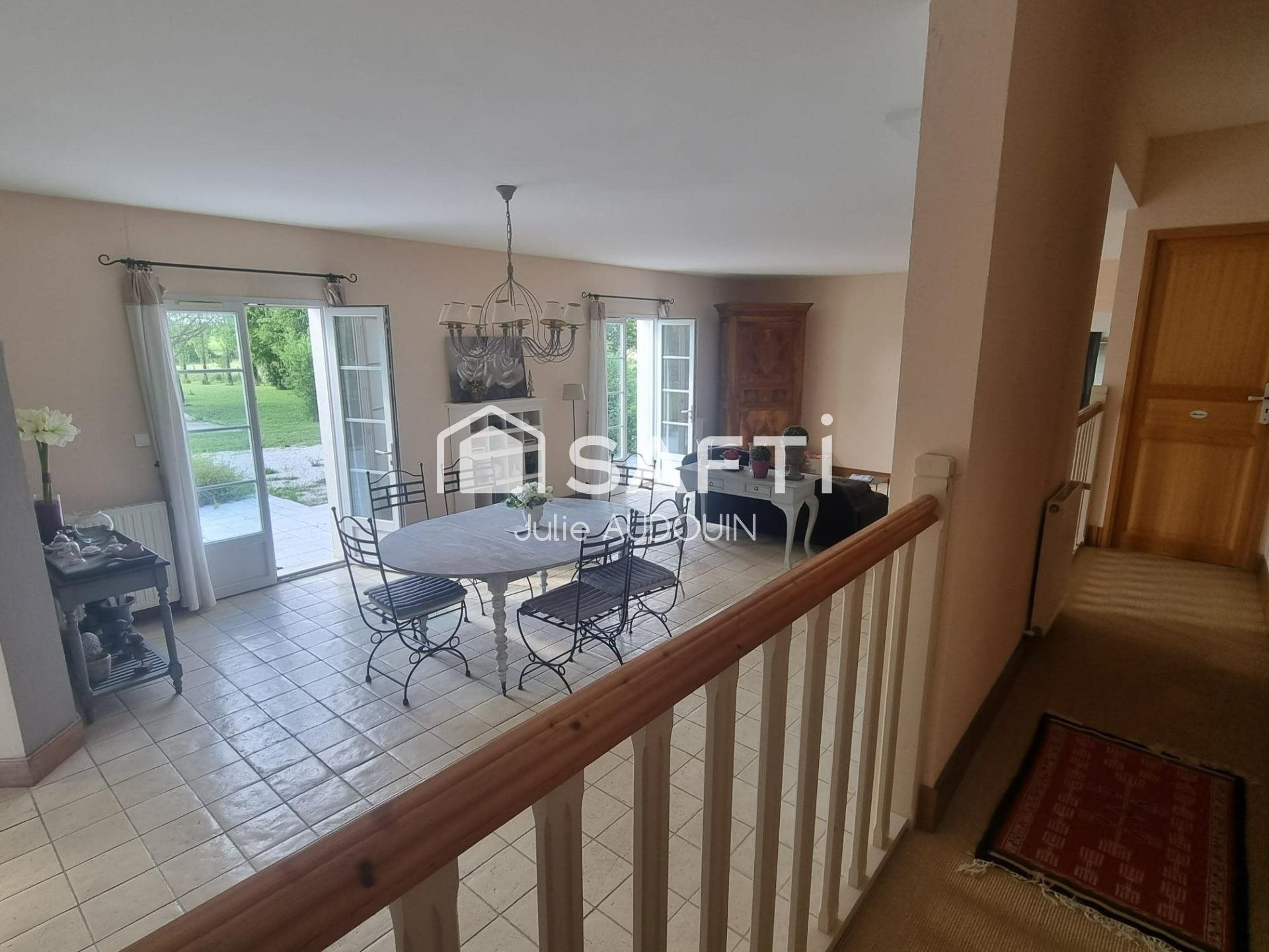 Maison à vendre, 143m², Ballans