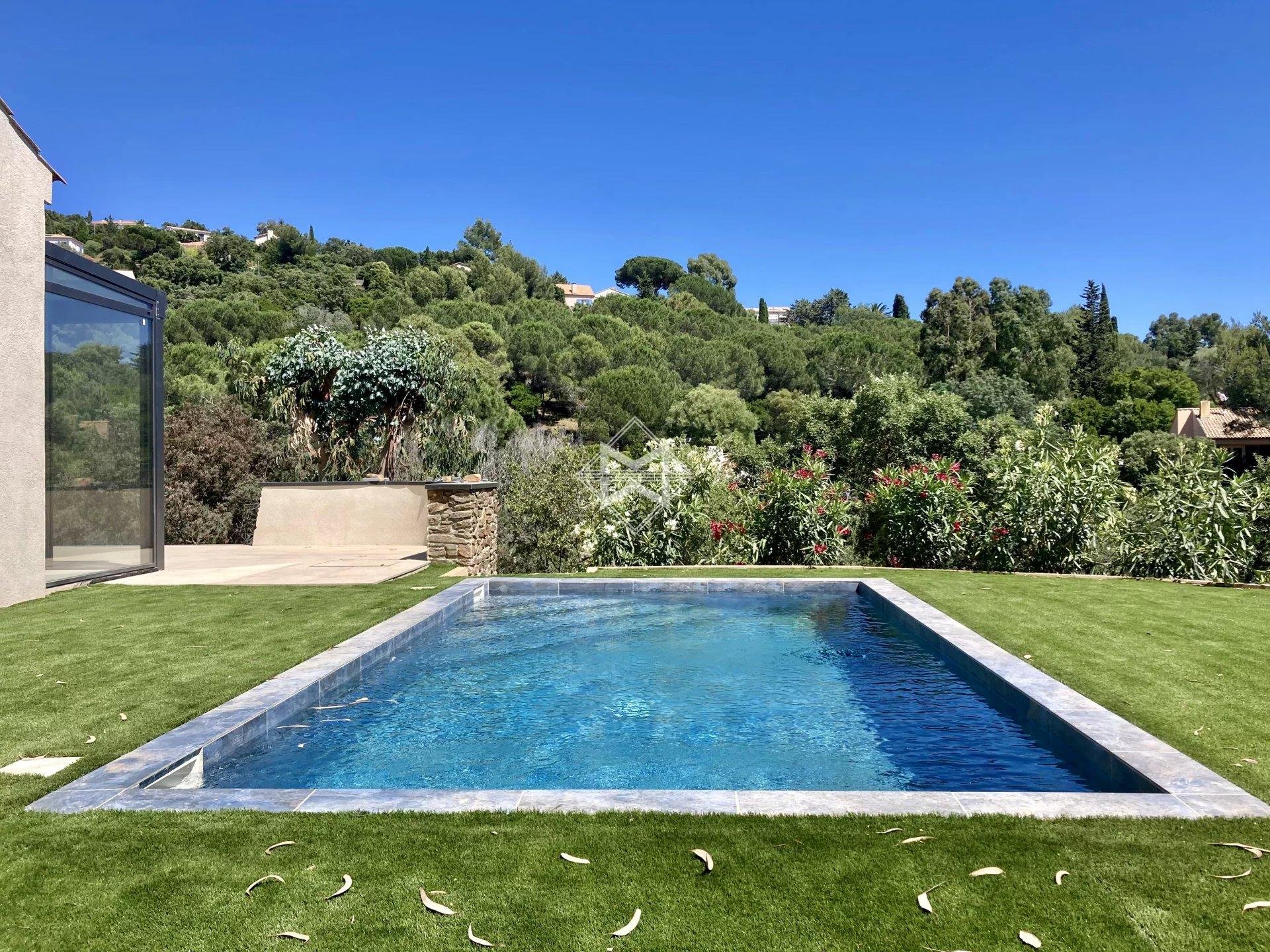 Maison à vendre, 175m², La Croix-Valmer