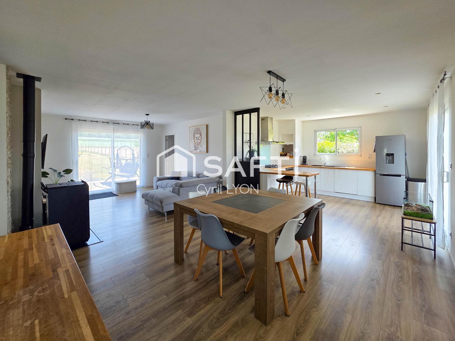 Maison à vendre, 102m², Neuillé