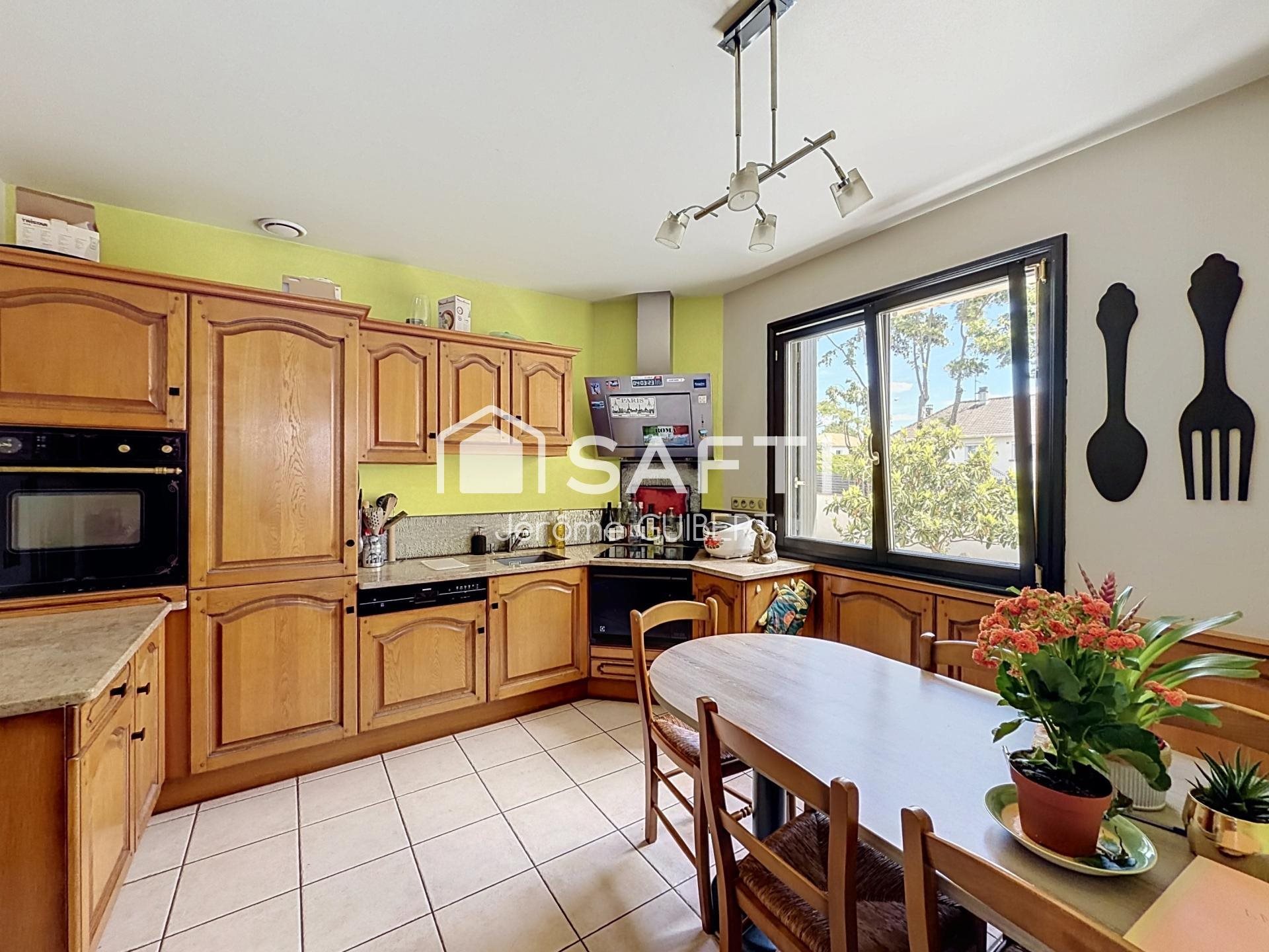 Maison à vendre, 115m², Bressuire