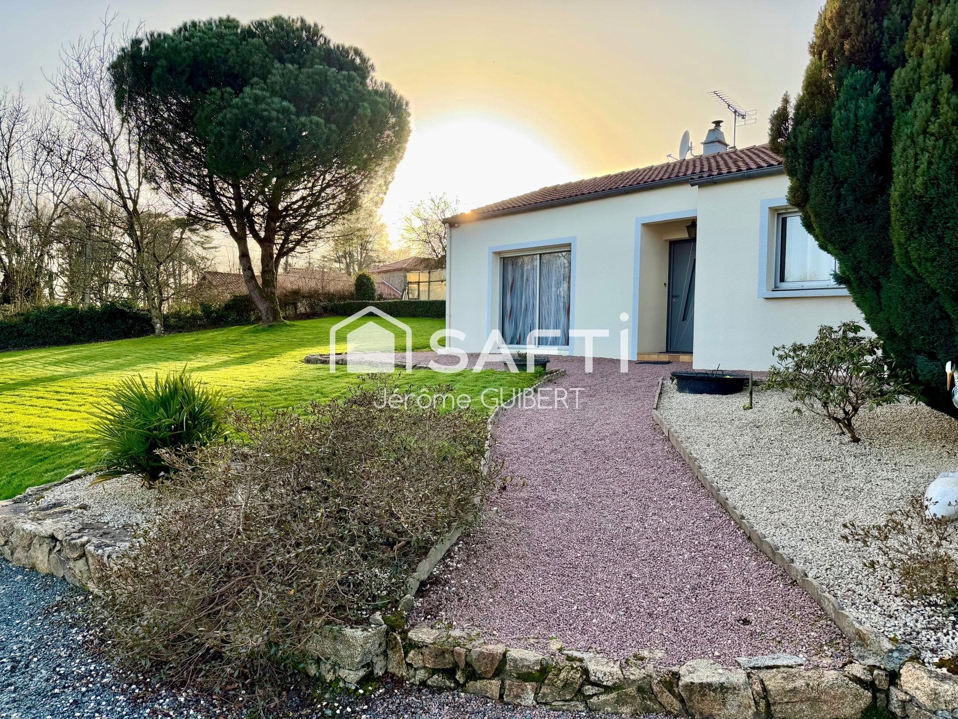 Maison à vendre, 94m², Cerizay