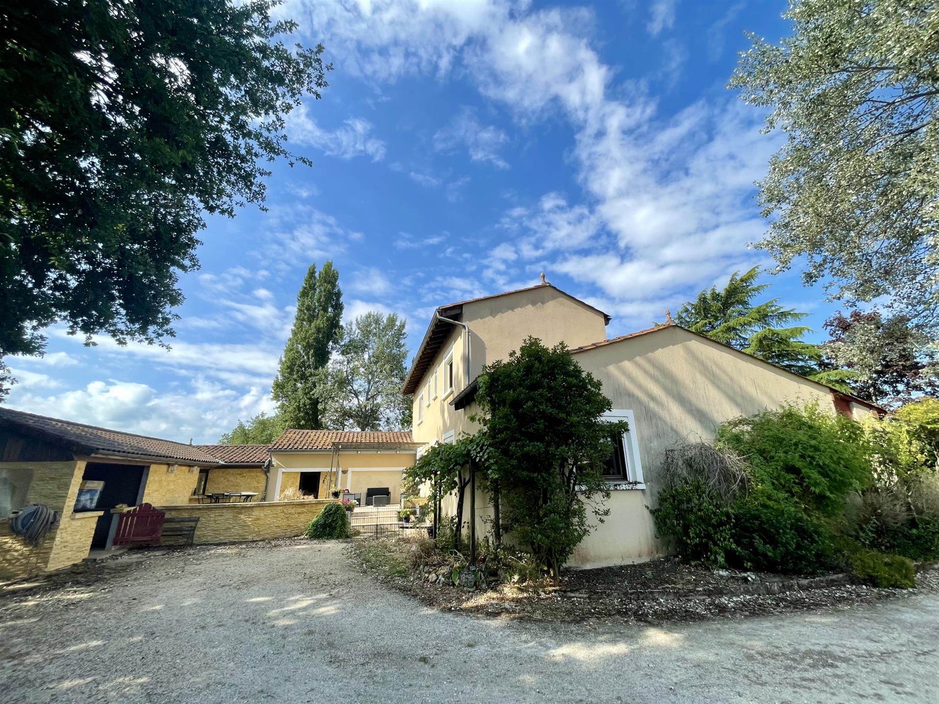 Maison à vendre, 231m², Trélissac