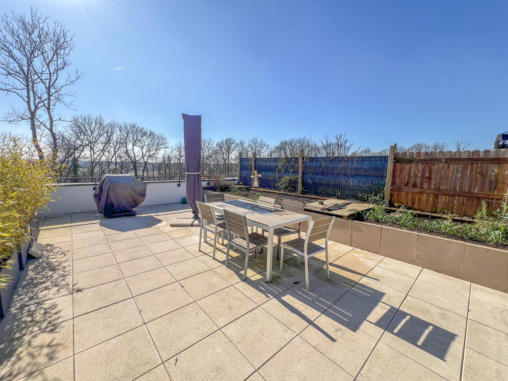 Appartement à vendre, 85m², Le Mesnil-Saint-Denis