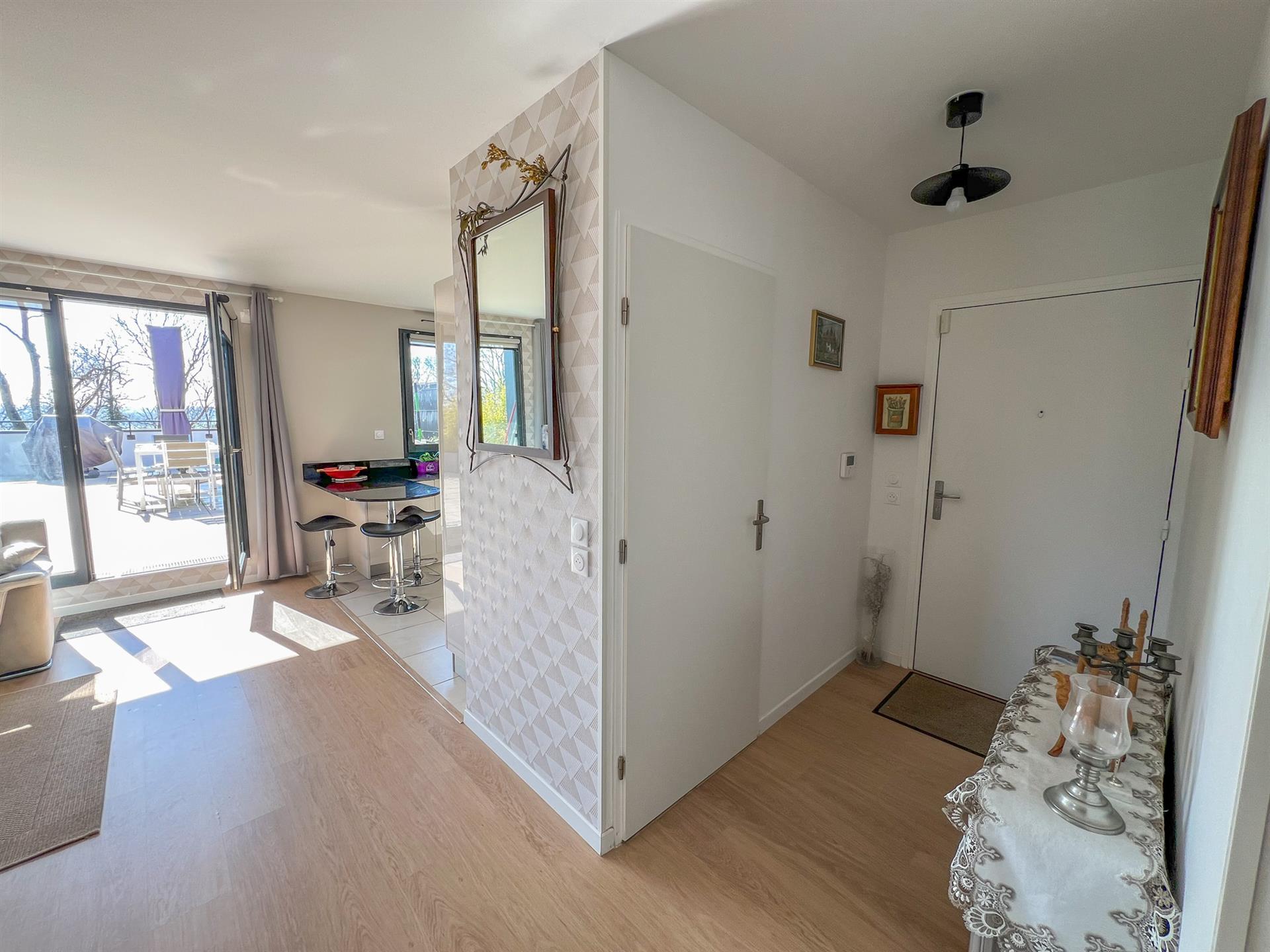 Appartement à vendre, 85m², Le Mesnil-Saint-Denis