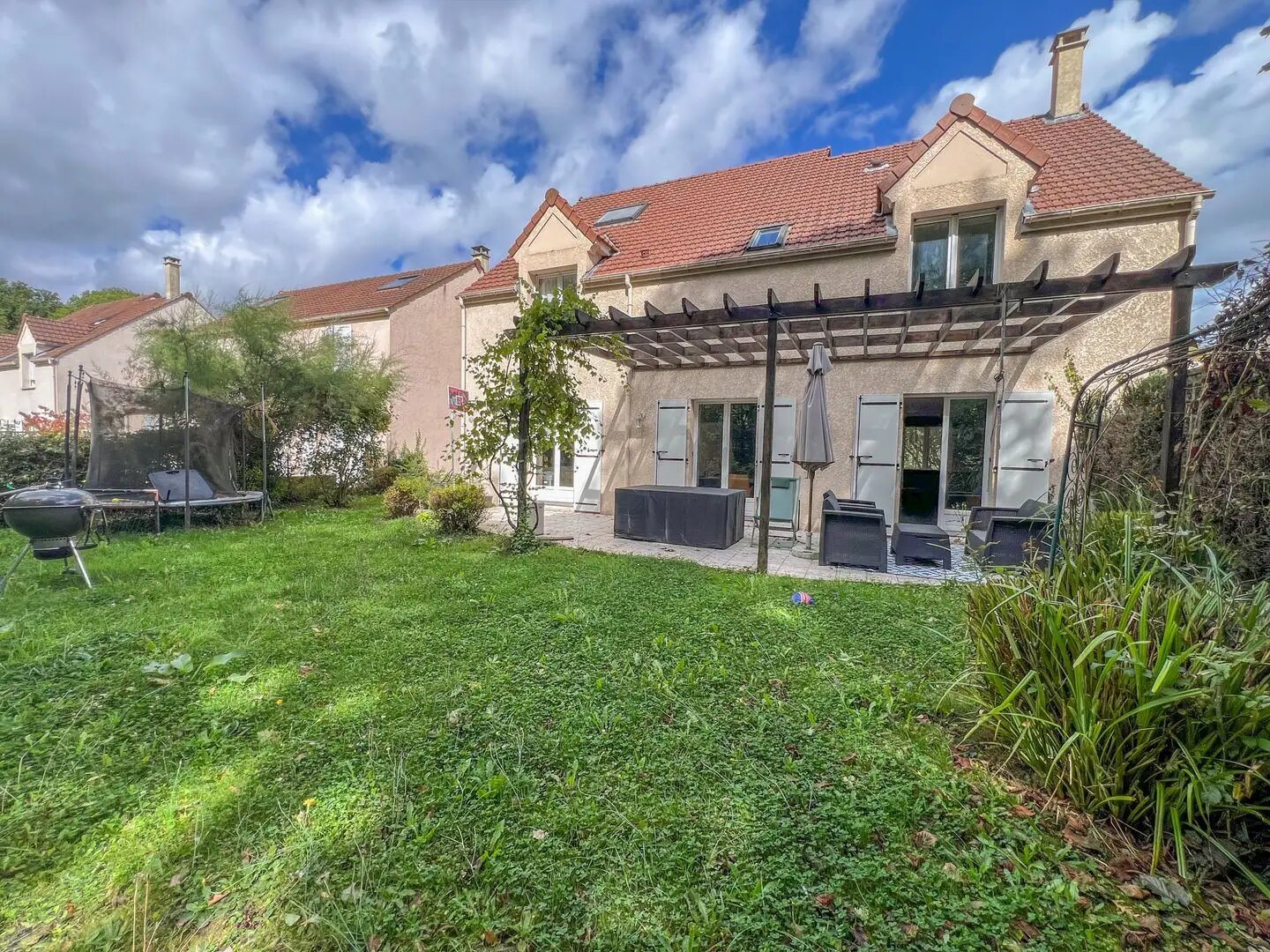 Maison à vendre, 186m², Le Mesnil-Saint-Denis