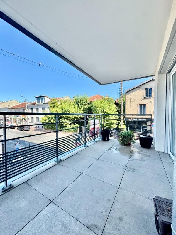Appartement à vendre, 58m², Décines-Charpieu