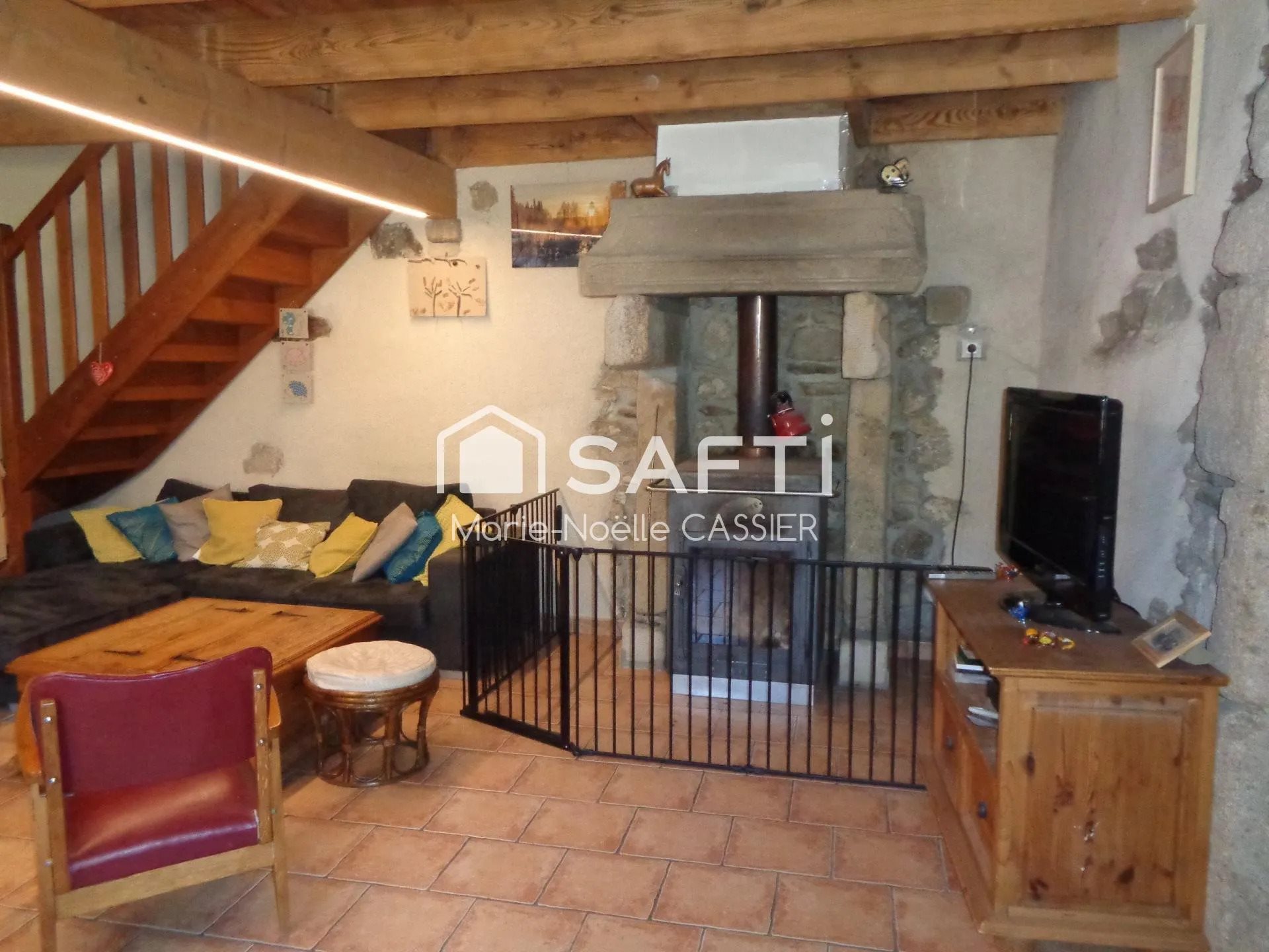 Maison à vendre, 92m², Alboussière