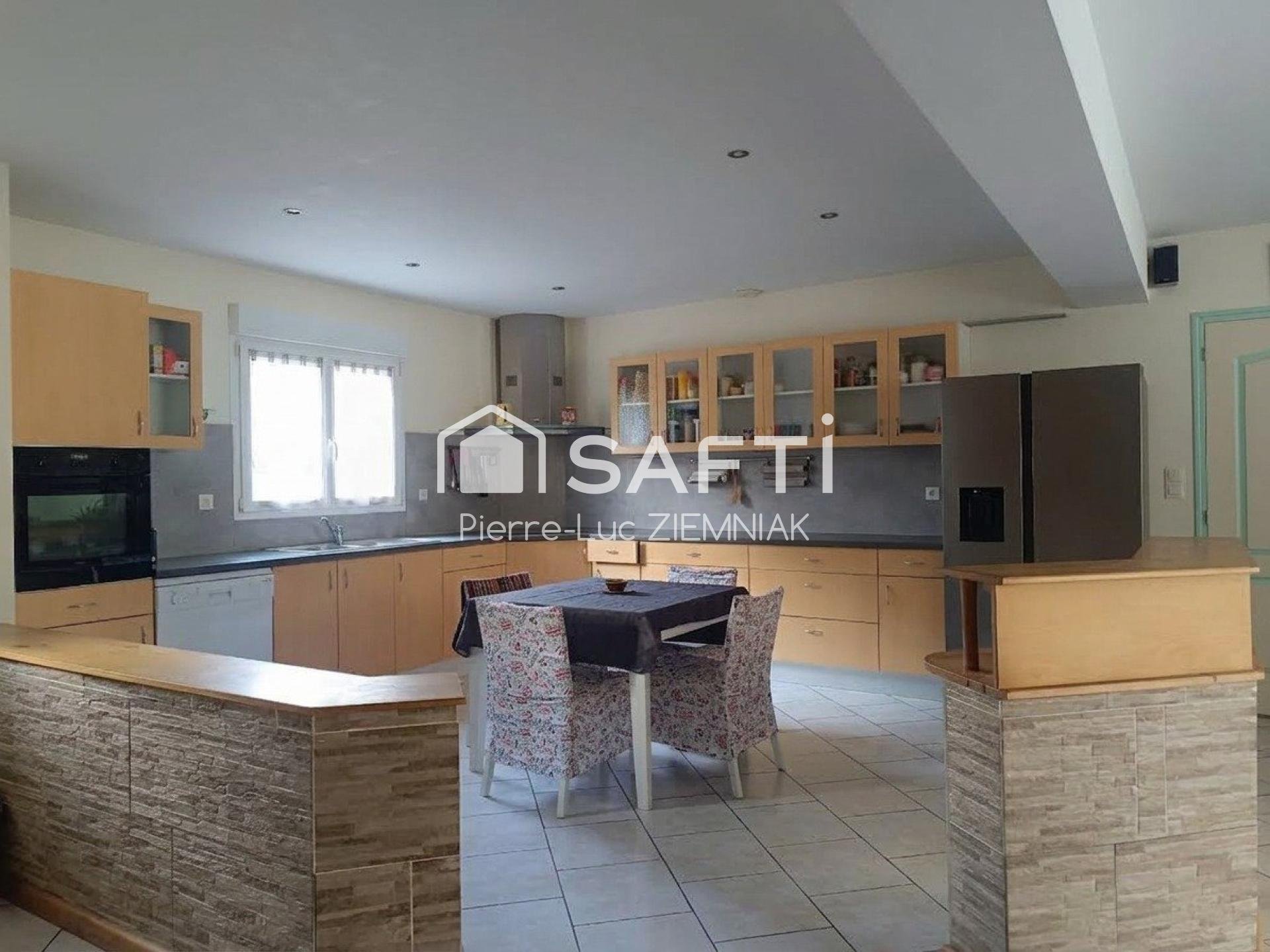 Maison à vendre, 152m², Grez-en-Bouère