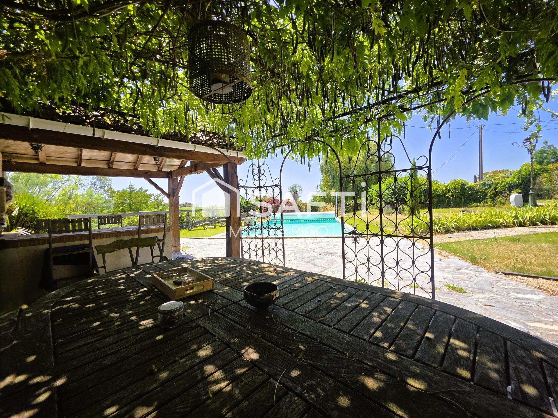 Maison à vendre, 373m², Mauvezin-sur-Gupie