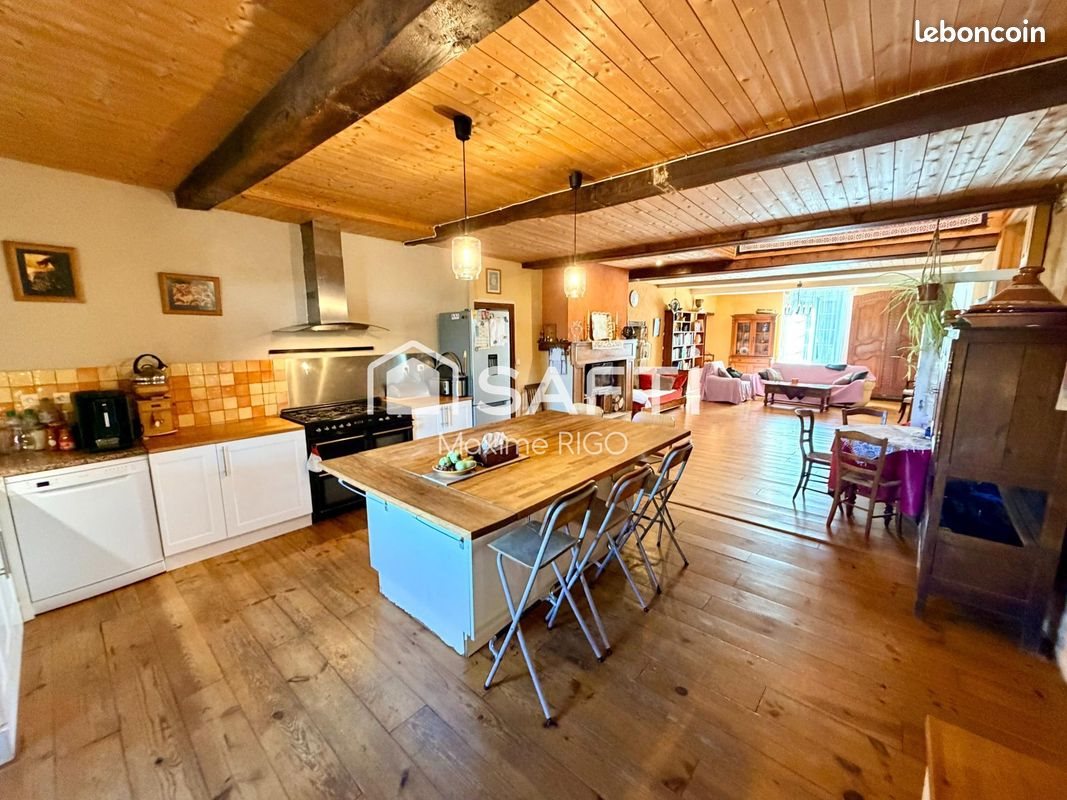 Maison à vendre, 215m², Saint-Colomb-de-Lauzun