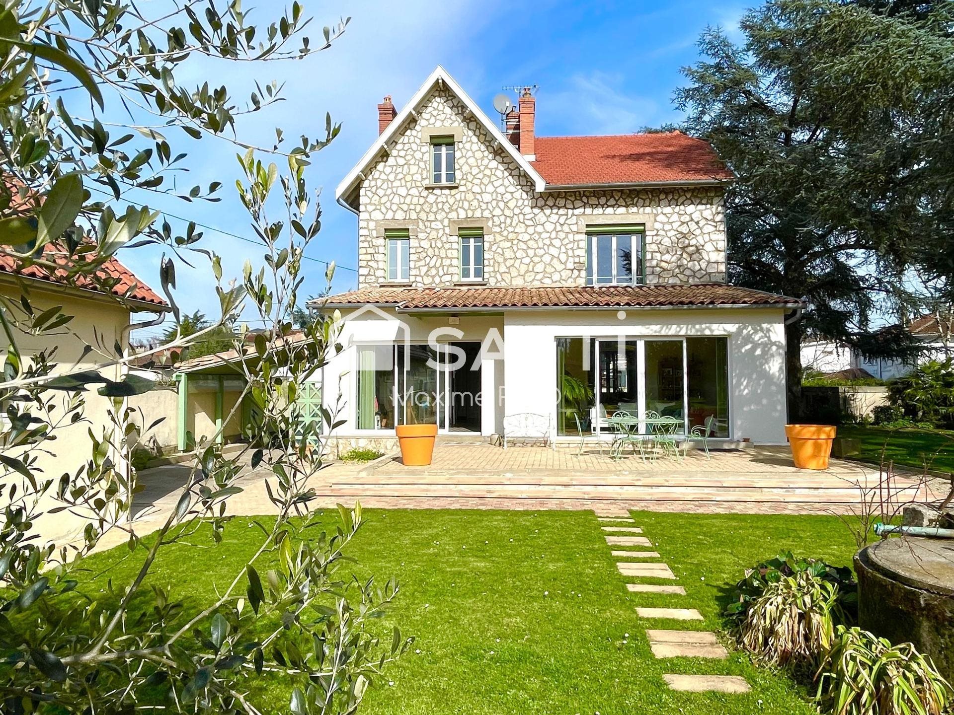 Maison à vendre, 260m², Marmande
