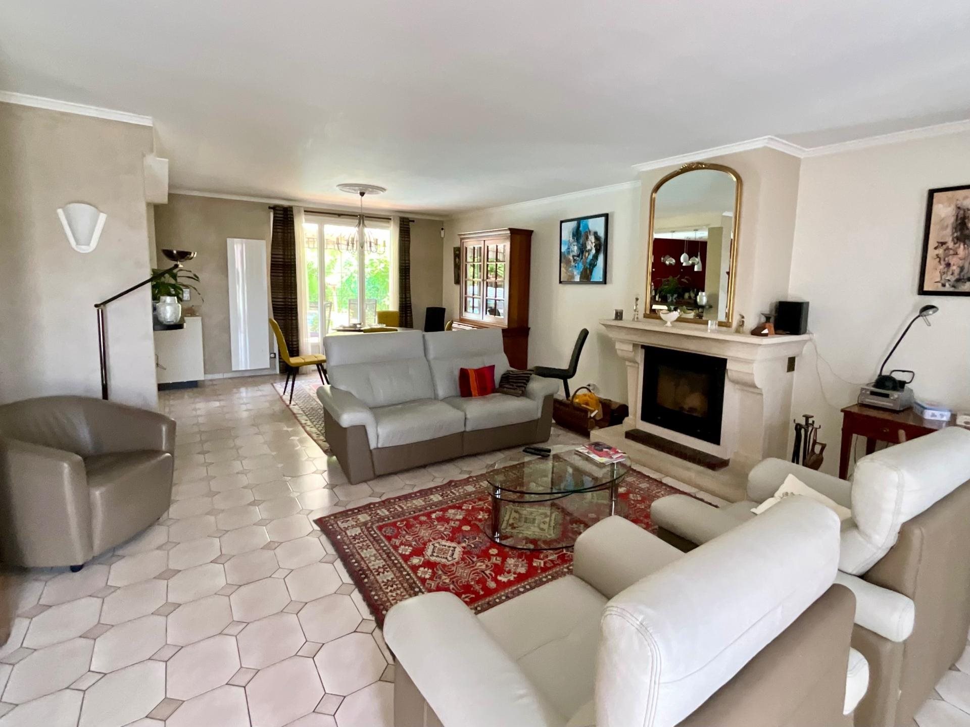 Maison à vendre, 168m², Mehun-sur-Yèvre