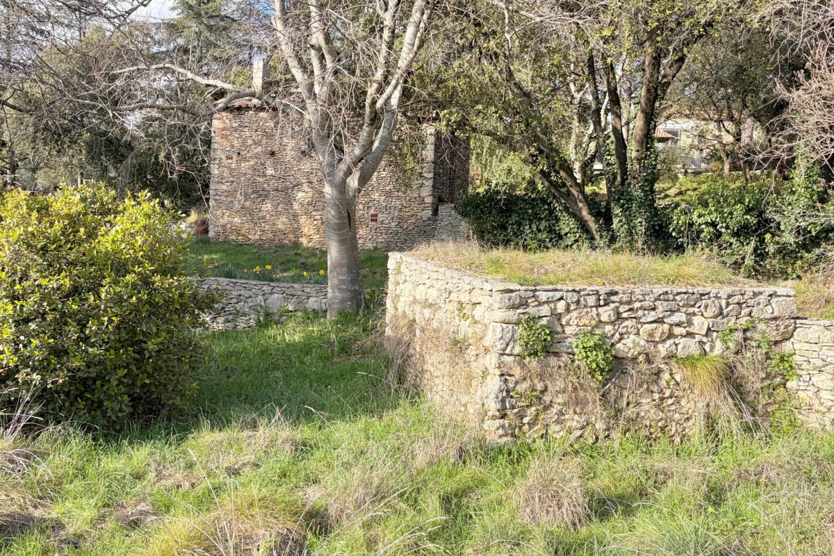 Maison à vendre, 20m², Saint-Saturnin-lès-Apt