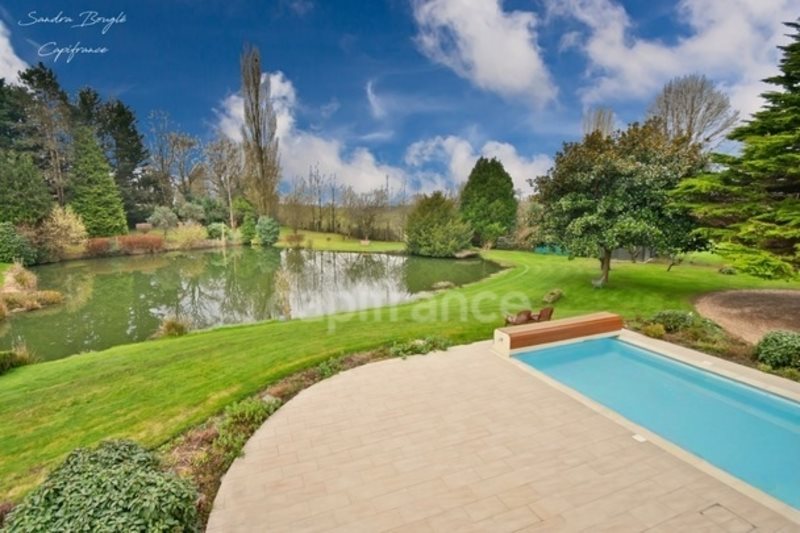 Maison à vendre, 228m², Sainte-Gemmes-le-Robert