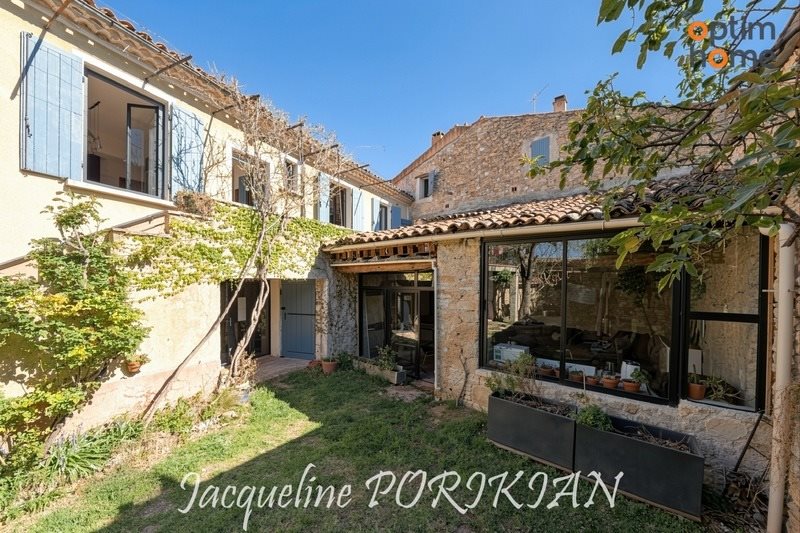 Maison à vendre, 218m², Saint-Martin-de-la-Brasque