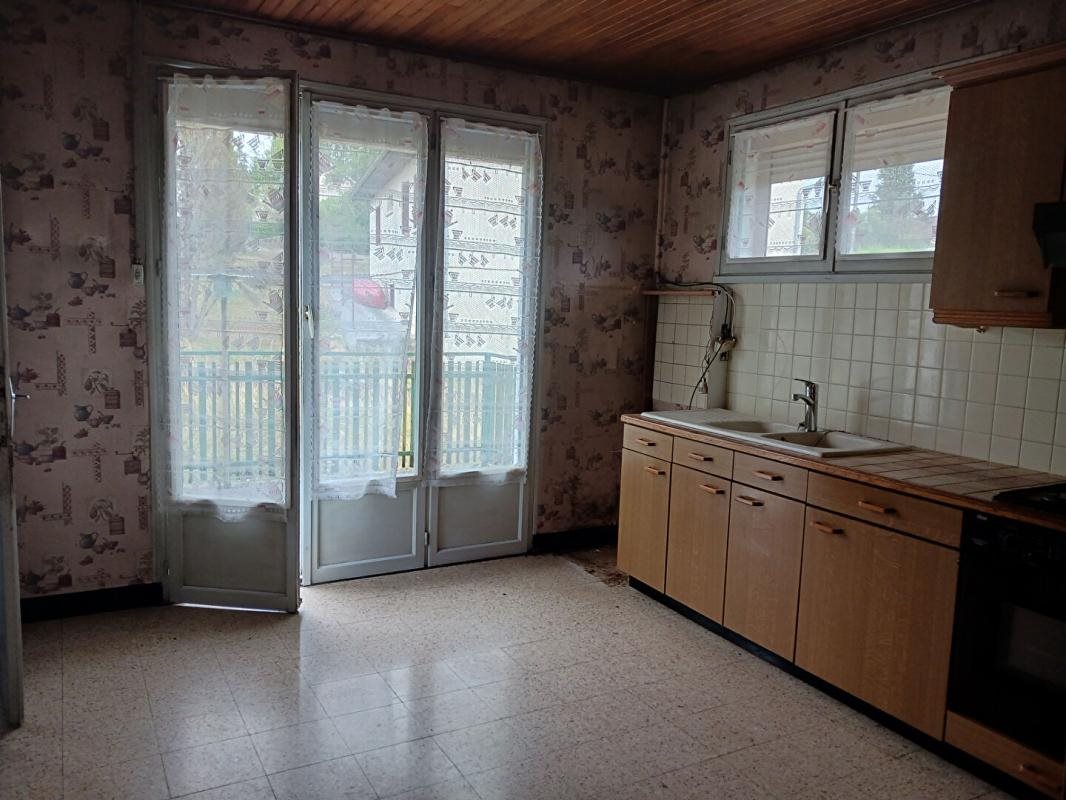 Maison à vendre, 75m², Pont-de-Poitte