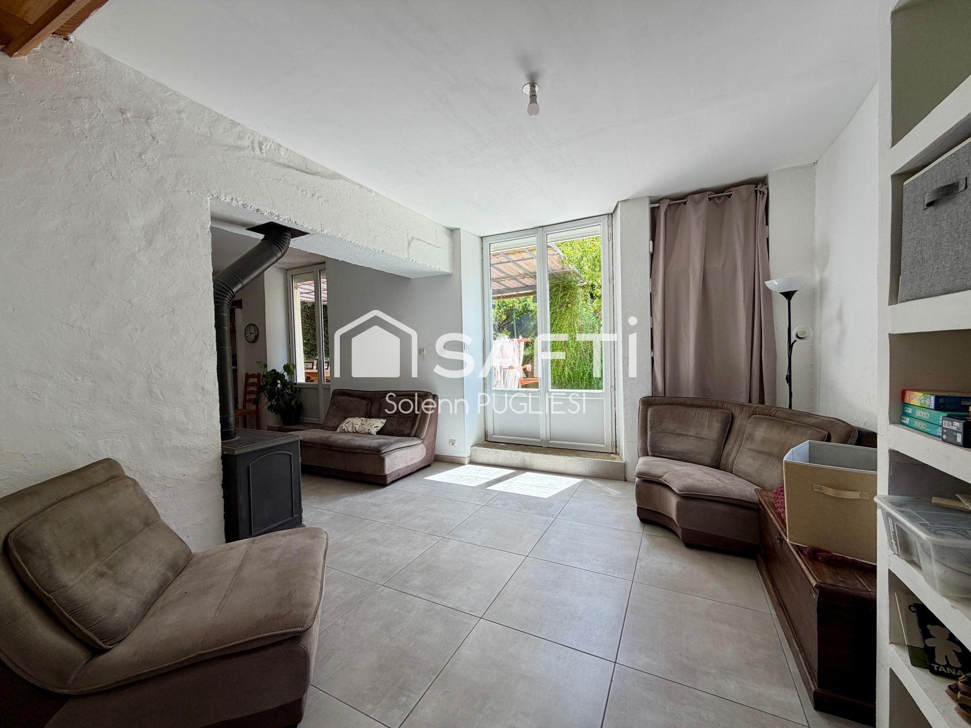 Maison à vendre, 137m², Saint-Etienne-de-Saint-Geoirs