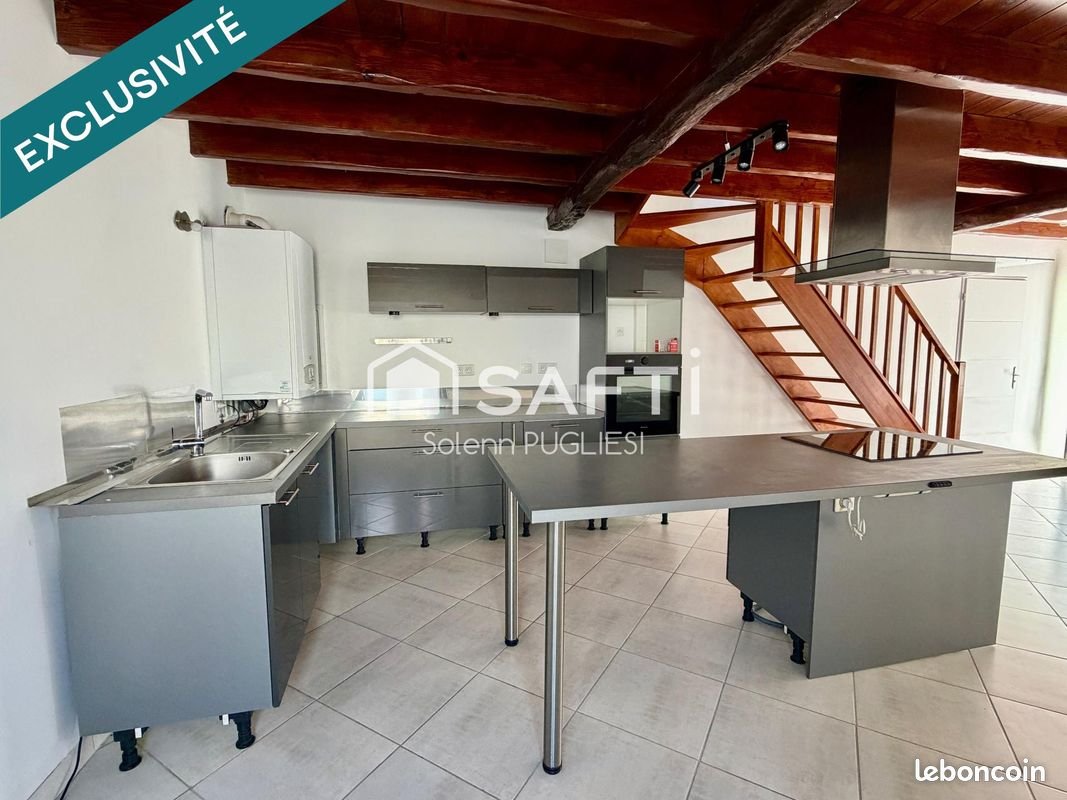 Appartement à vendre, 93m², Saint-Étienne-de-Saint-Geoirs