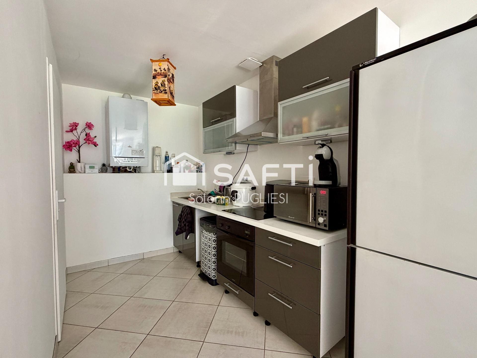 Appartement à vendre, 63m², Saint-Etienne-de-Saint-Geoirs