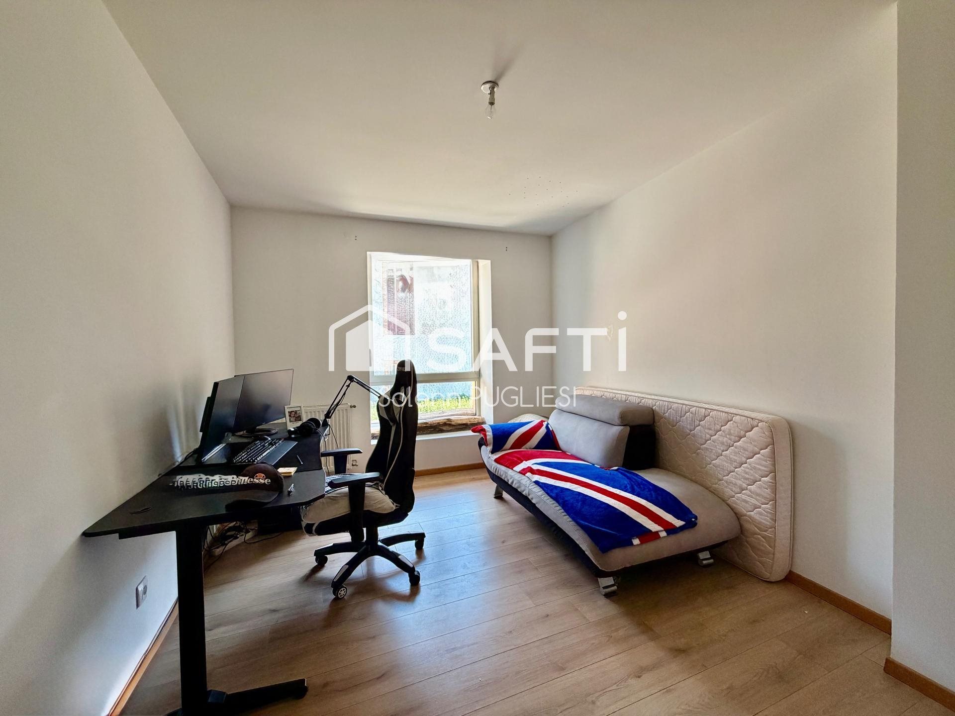Appartement à vendre, 63m², Saint-Etienne-de-Saint-Geoirs