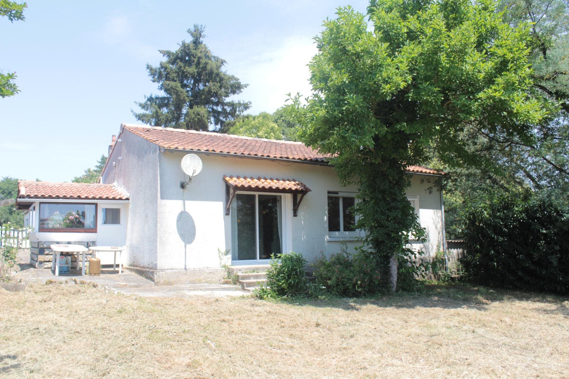 Maison à vendre, 75m², Saint-Simon-de-Bordes