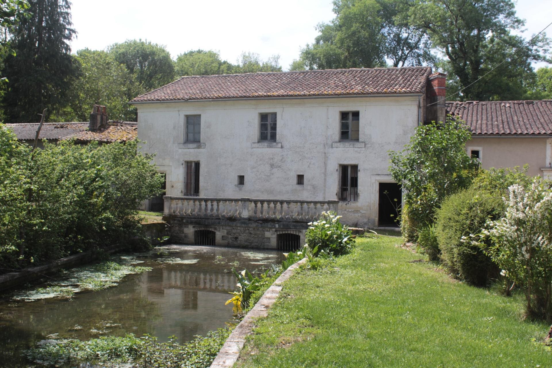 Maison à vendre, 196m², Saint-Ciers-Champagne