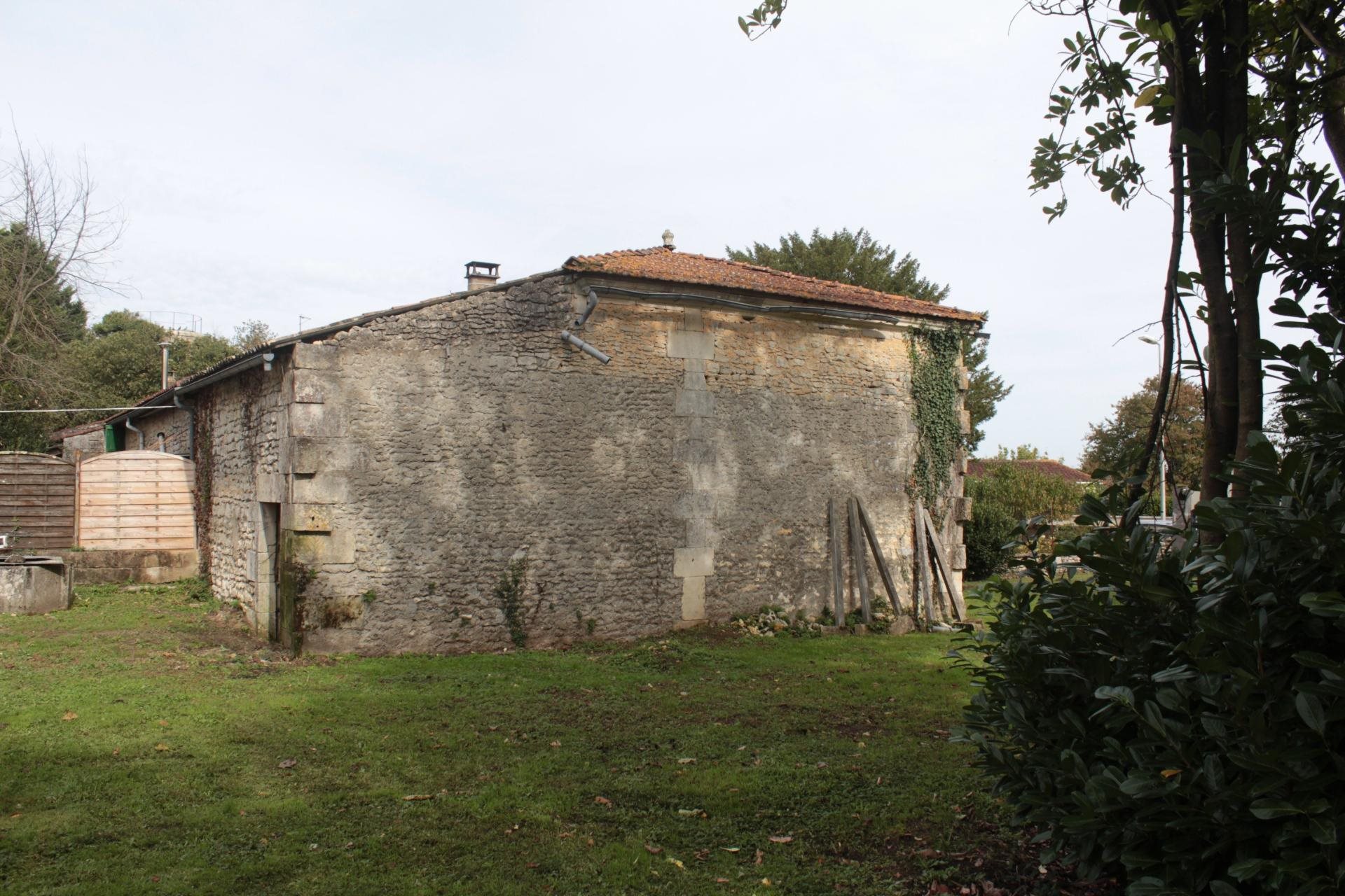 Maison à vendre, 50m², Saint-Genis-de-Saintonge