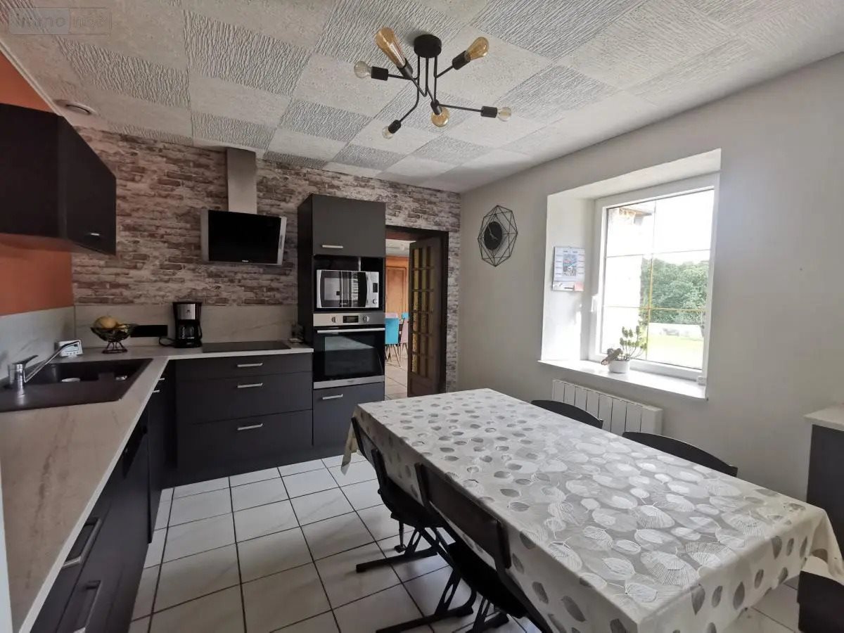 Maison à vendre, 113m², Bégard