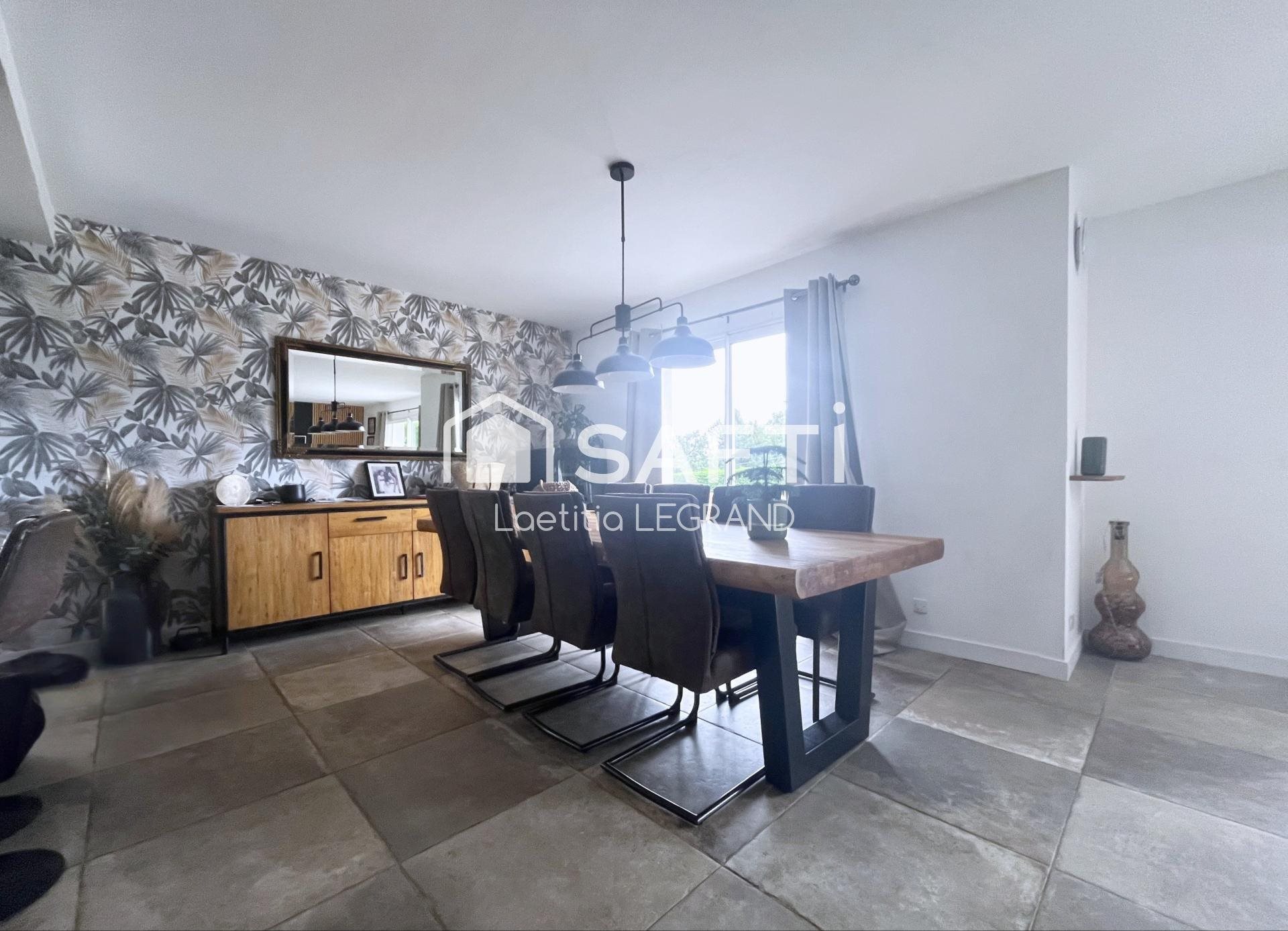 Maison à vendre, 112m², Bégard