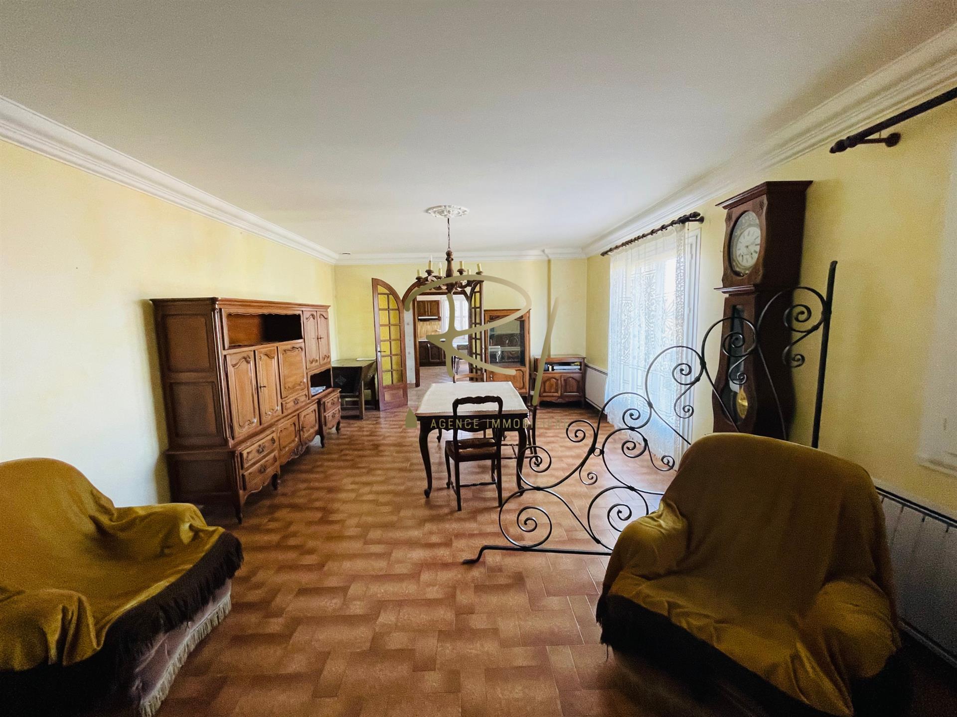 Maison à vendre, 189m², Barjac