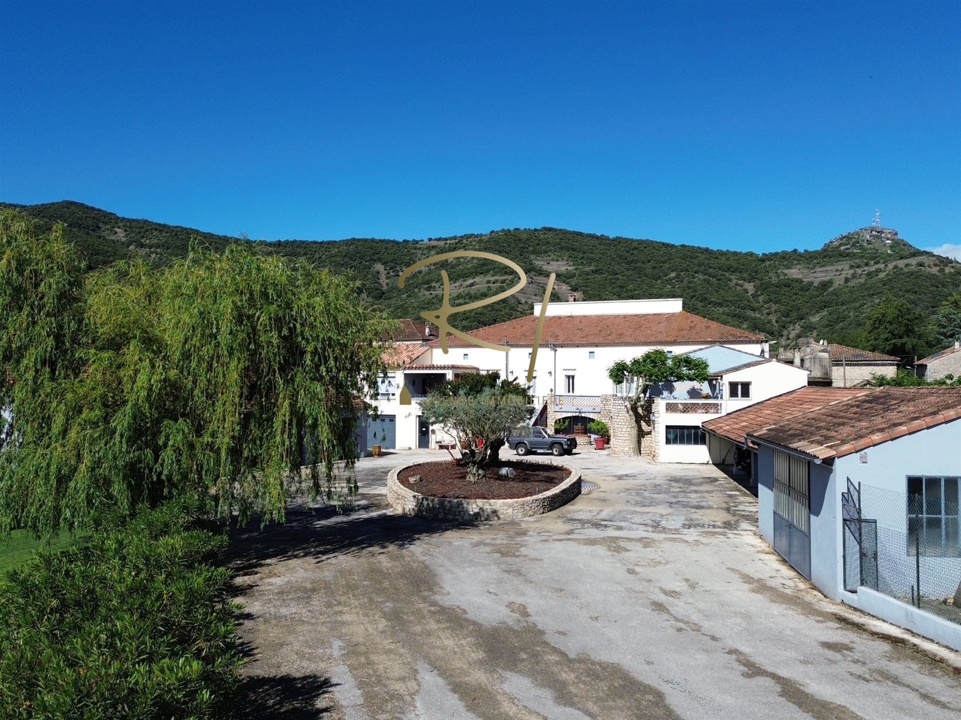 Maison à vendre, 493m², Vallon-Pont-d'Arc