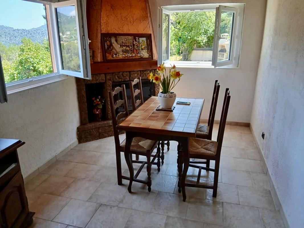 Appartement à vendre, 120m², Tourrette-Levens