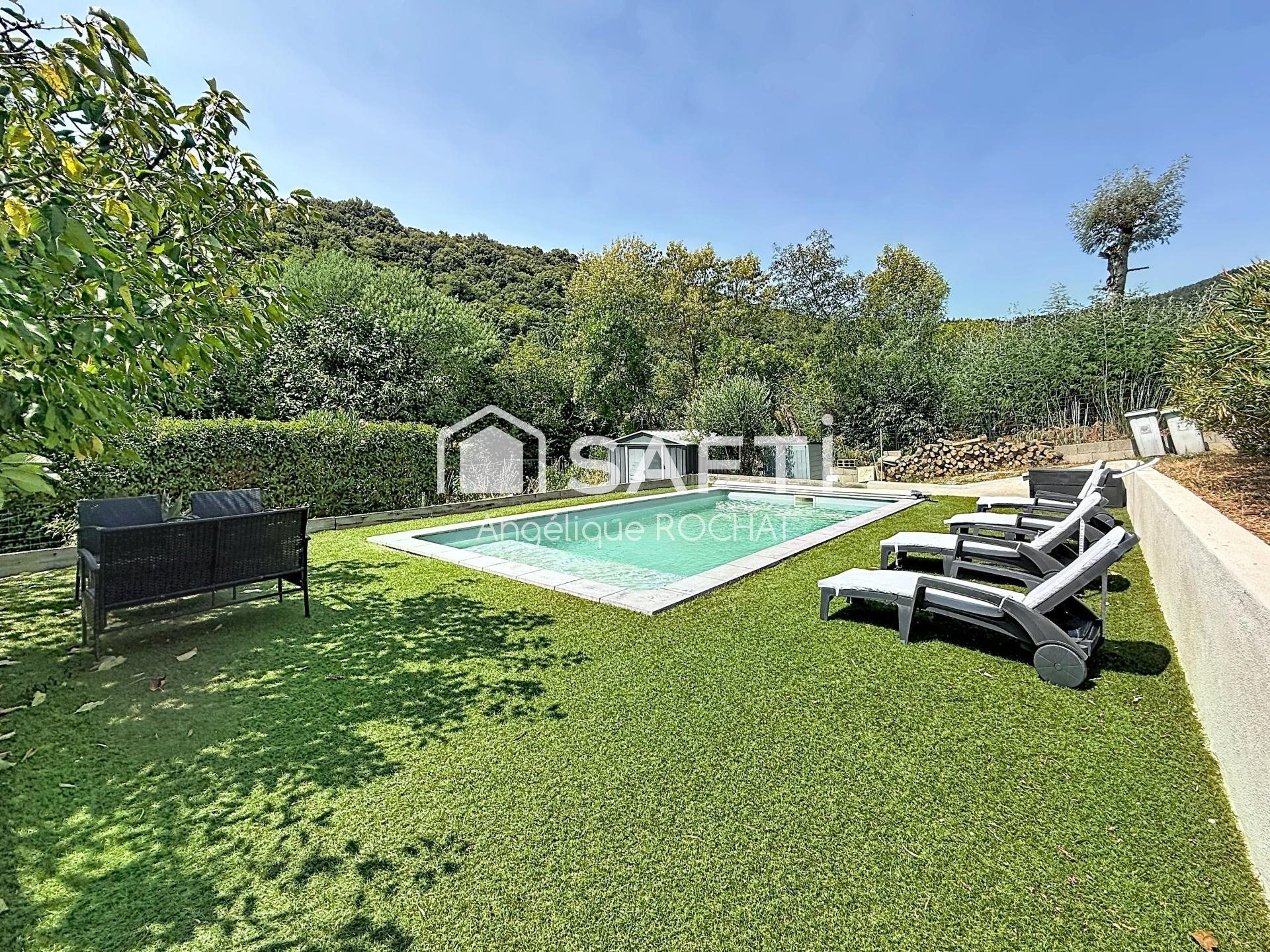 Maison à vendre, 113m², Saint-Nazaire-de-Ladarez
