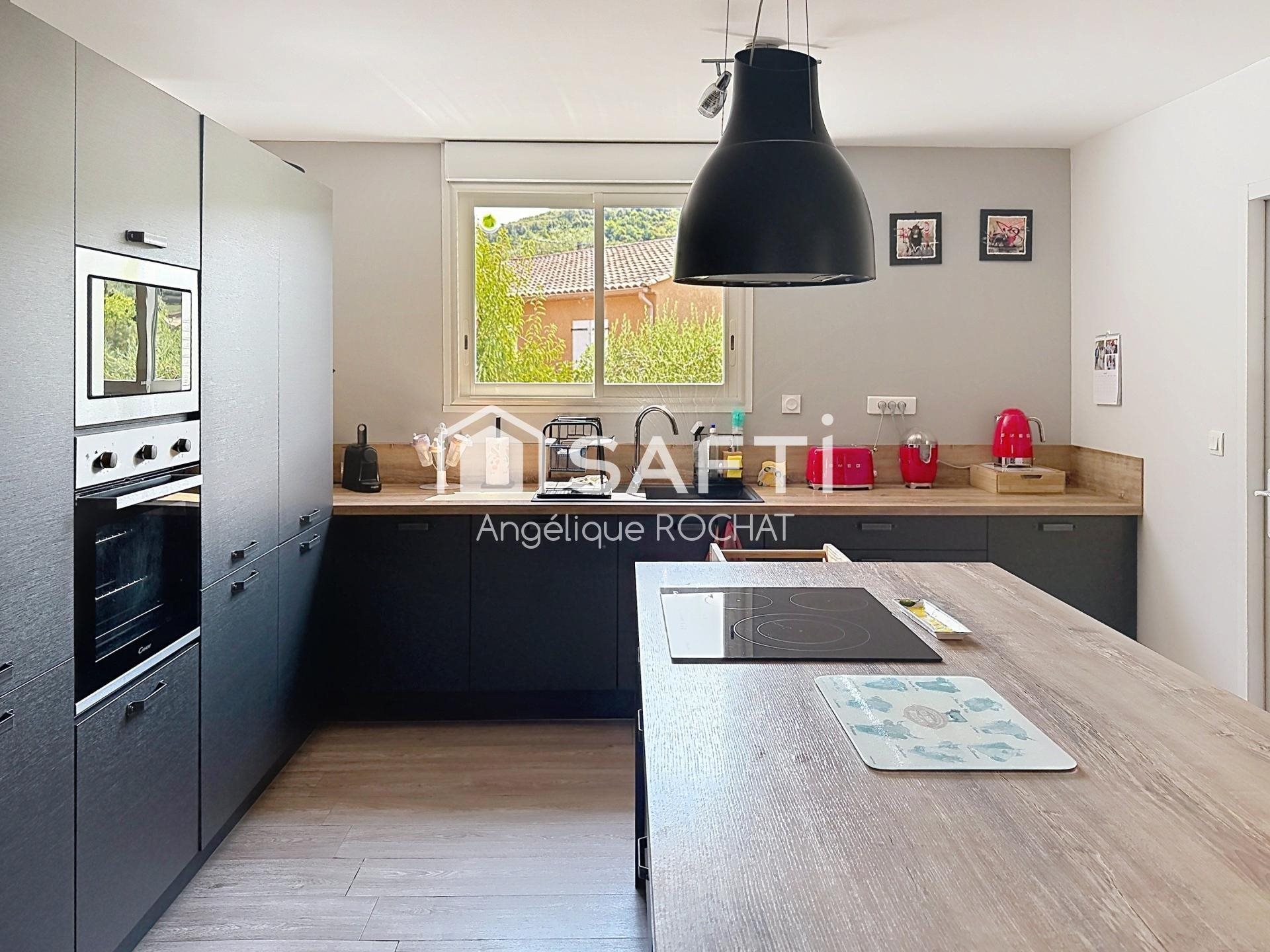 Maison à vendre, 113m², Saint-Nazaire-de-Ladarez