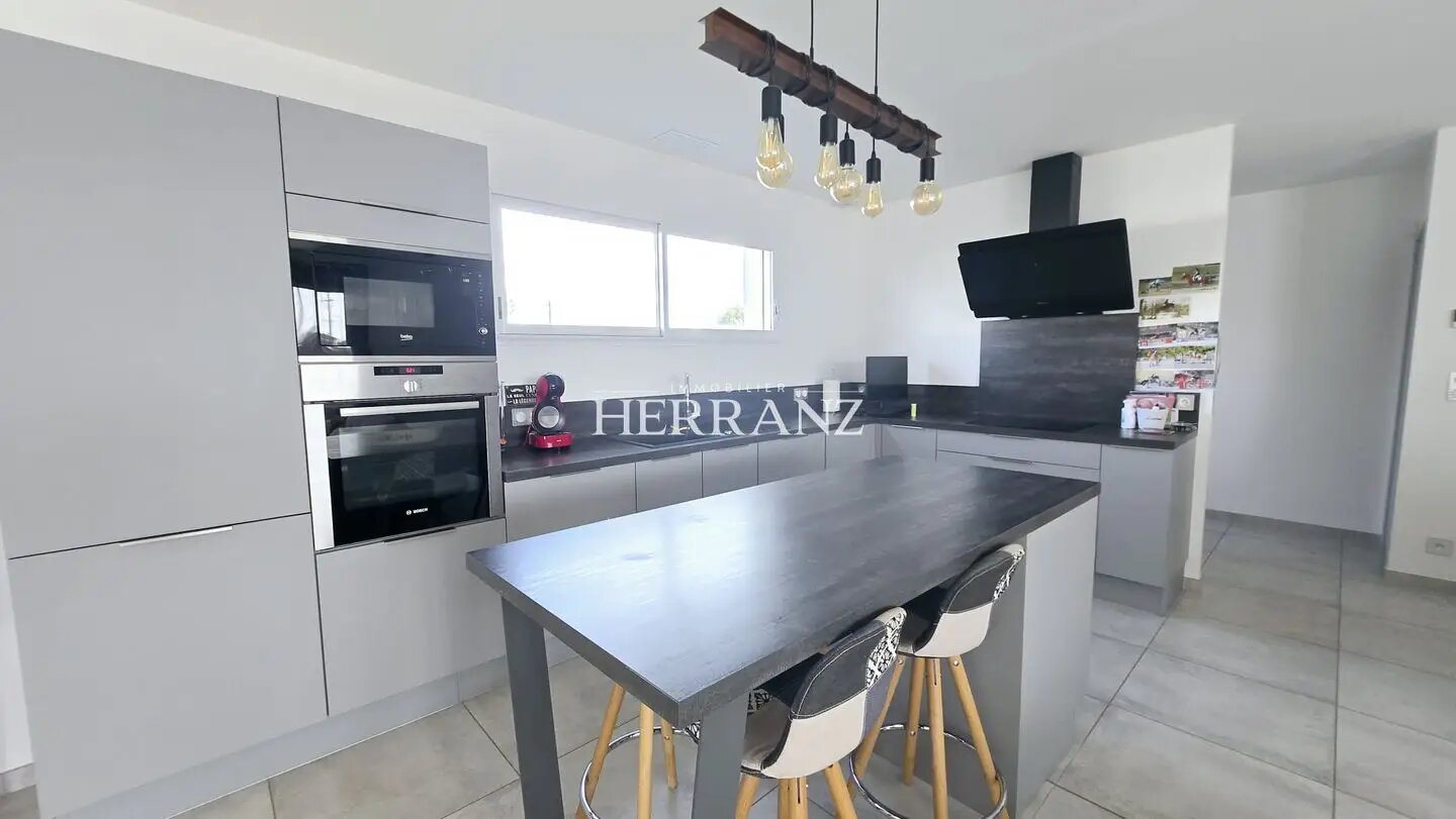 Maison à vendre, 125m², Saint-Magne-de-Castillon