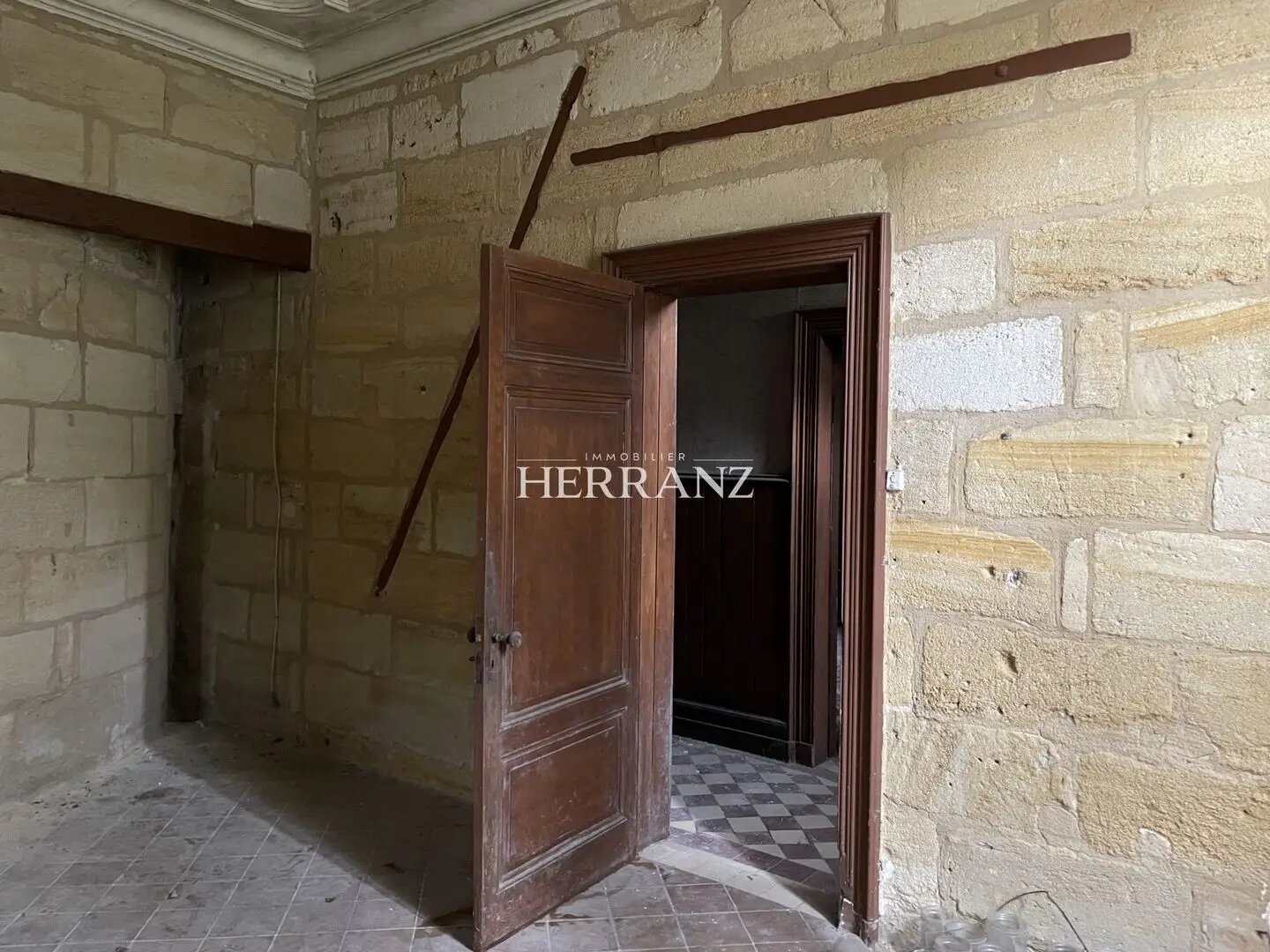 Maison à vendre, 200m², Saint-Philippe-d'Aiguille