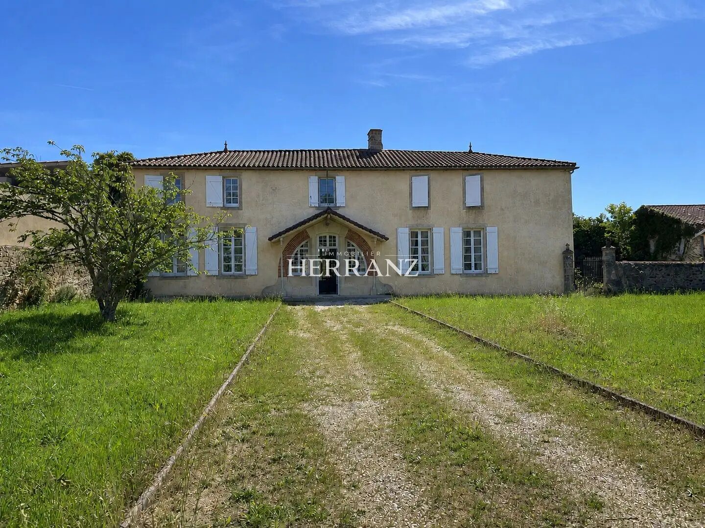 Maison à vendre, 407m², Gornac