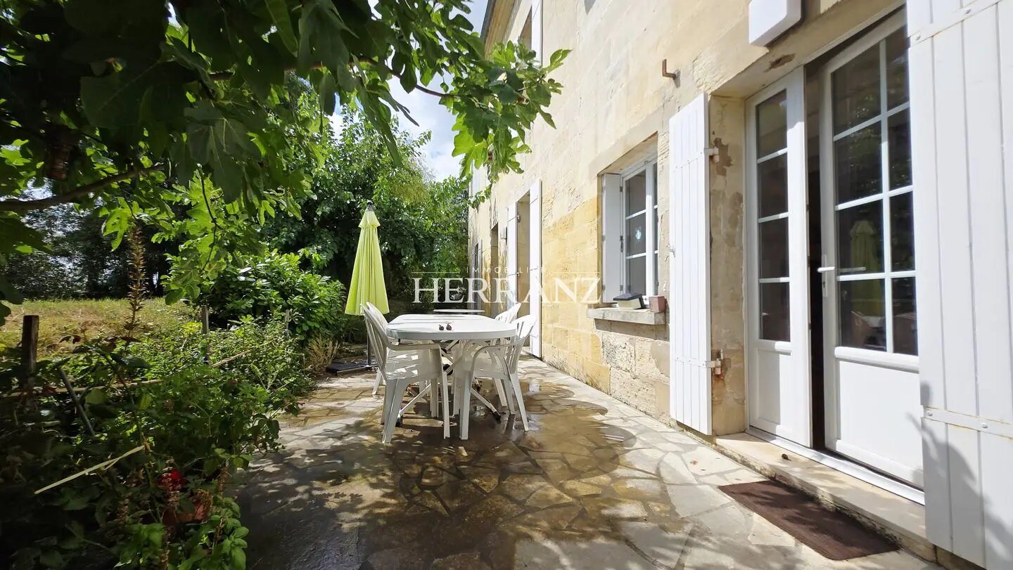 Maison à vendre, 277m², Fronsac