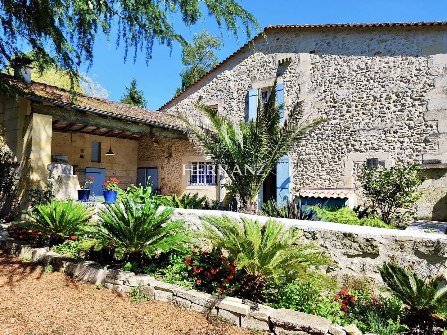 Maison à vendre, 327m², Blésignac