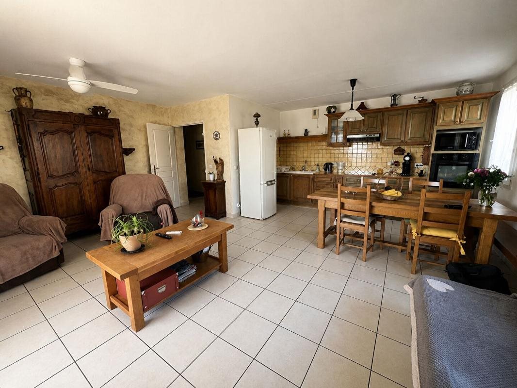 Appartement à vendre, 76m², Saint-Mitre-les-Remparts