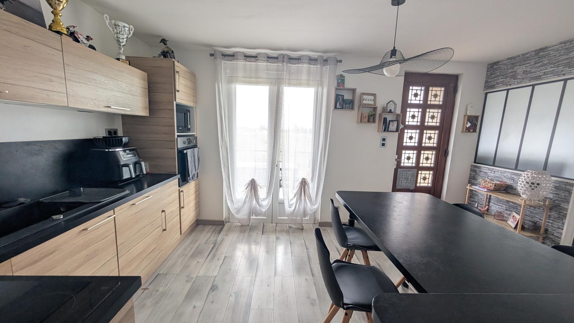 Maison à vendre, 100m², Sainte-Bazeille