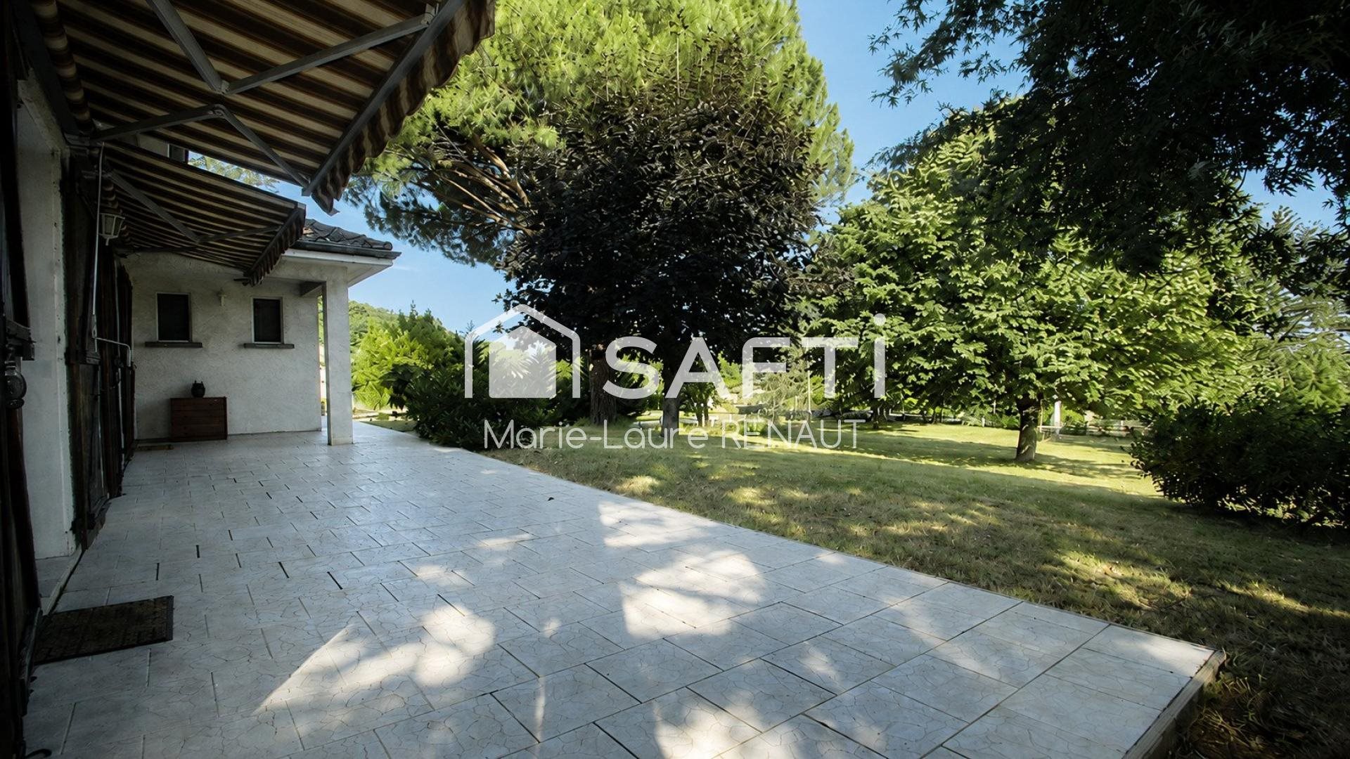 Maison à vendre, 136m², Briatexte